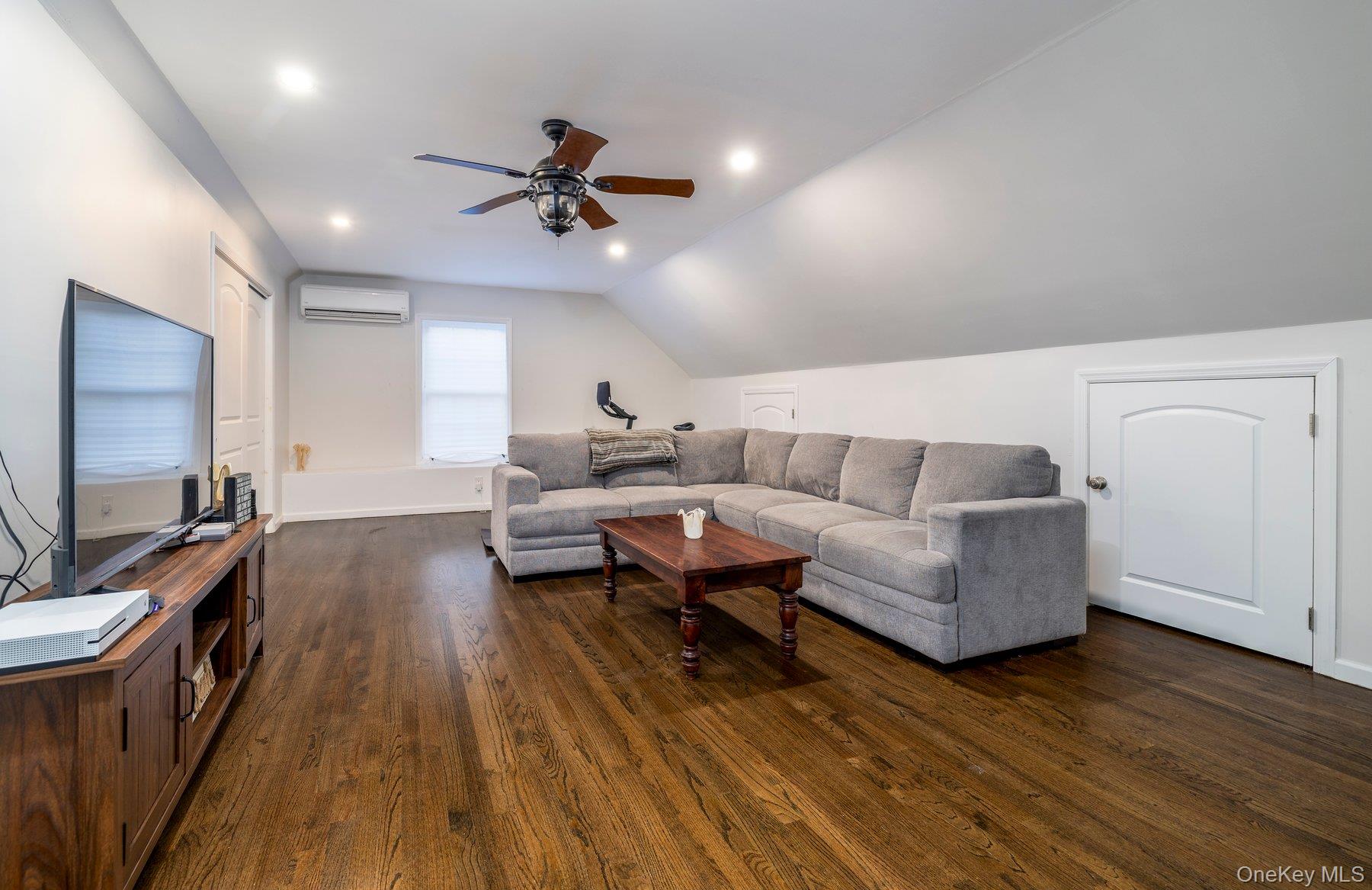 #15 photo, 12 Summit Street, East Patchogue , NY 11772