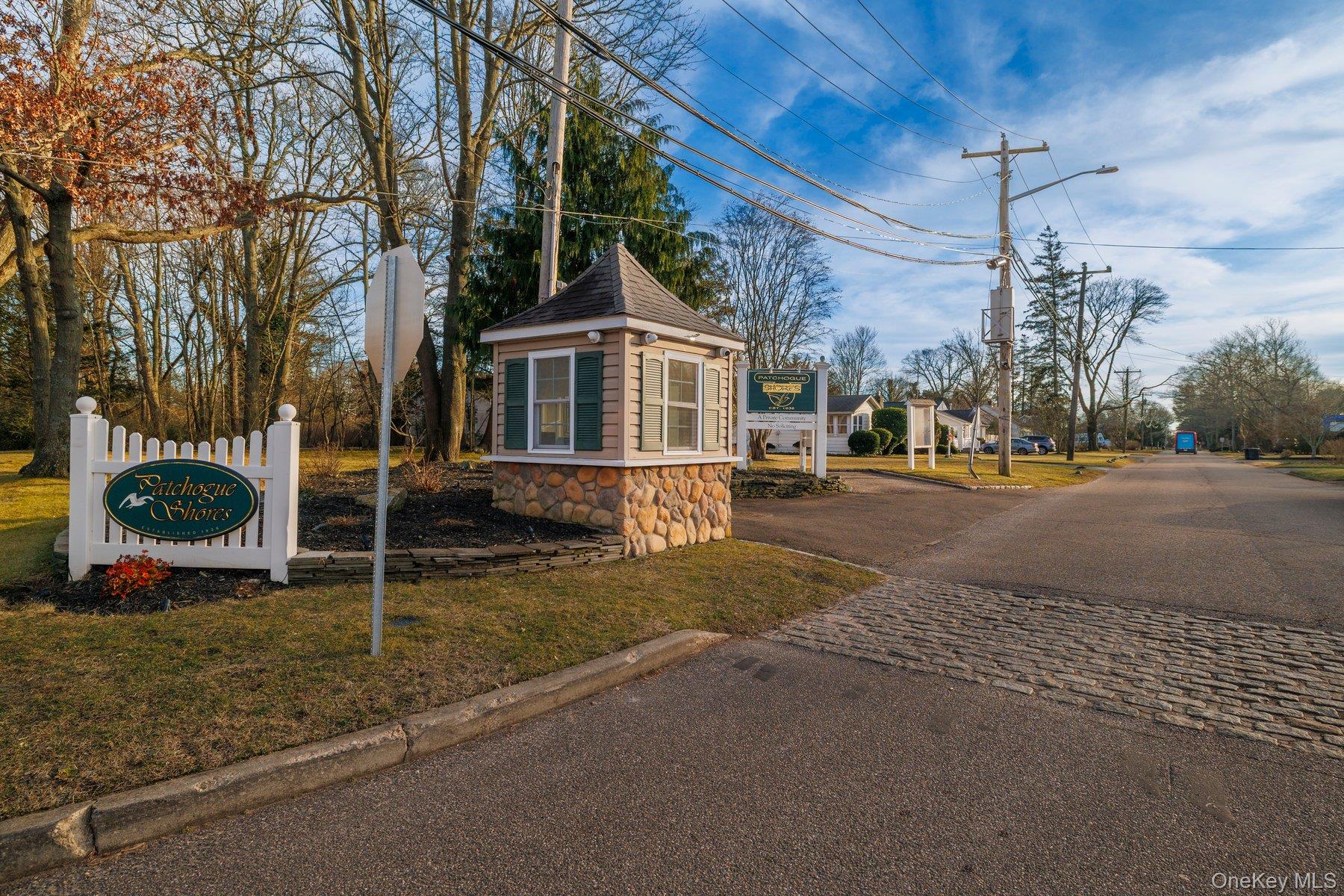 #20 photo, 12 Summit Street, East Patchogue , NY 11772