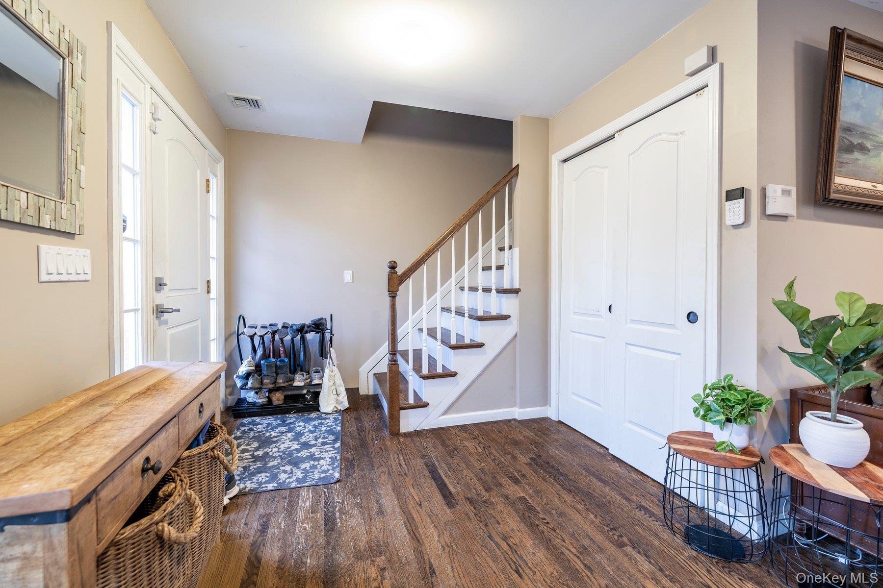 #3 photo, 12 Summit Street, East Patchogue , NY 11772