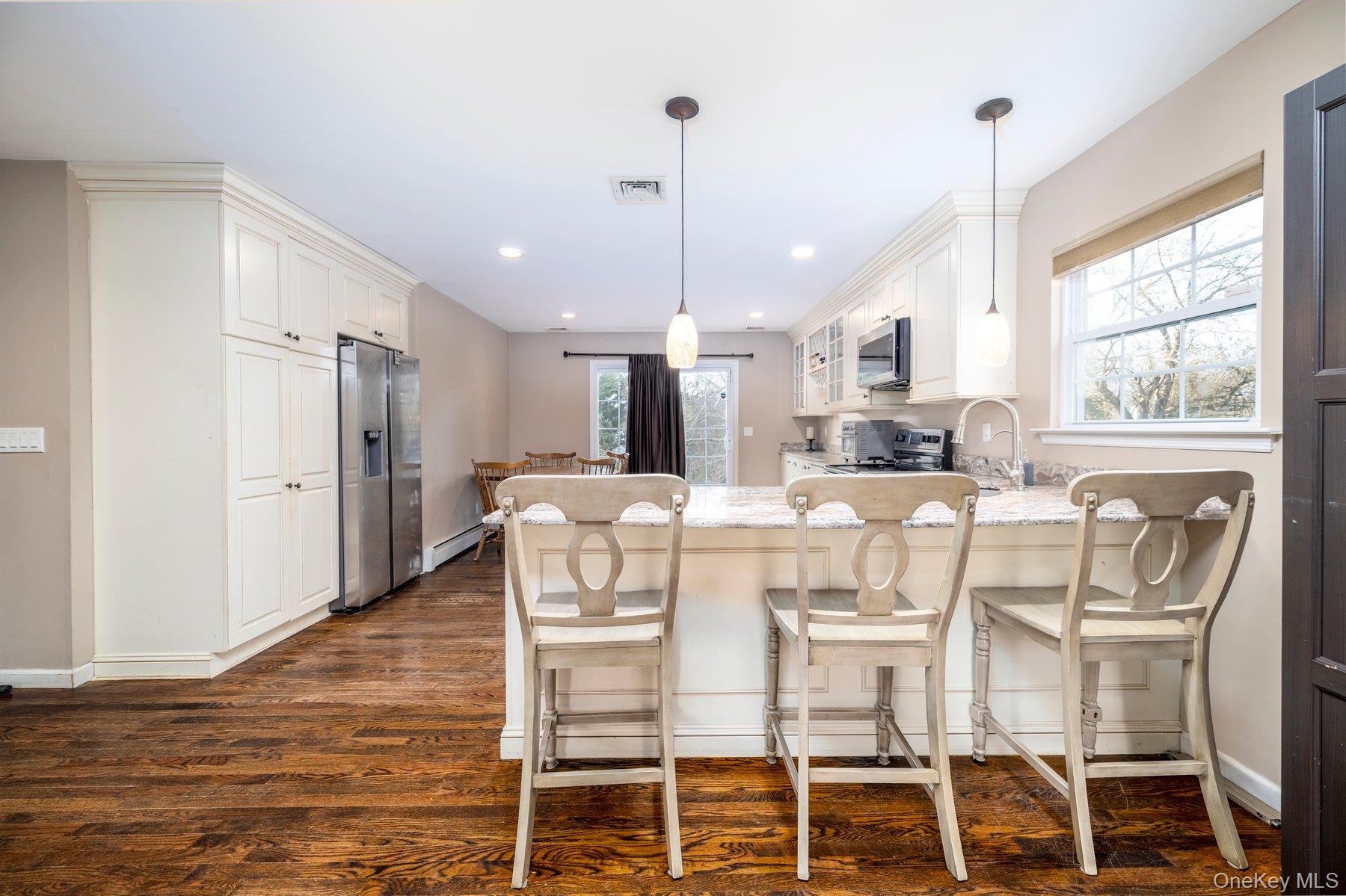 #8 photo, 12 Summit Street, East Patchogue , NY 11772