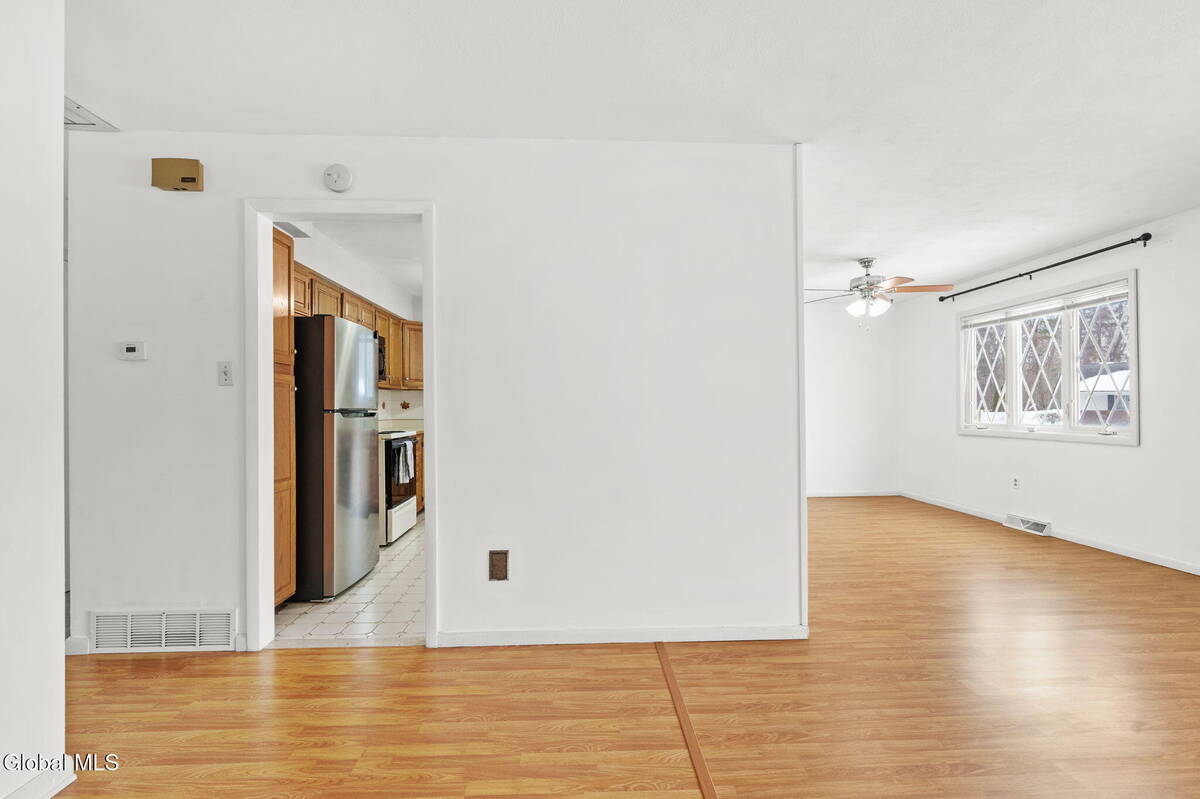 #12 photo, 1041 Gates Drive, Schenectady , NY 12306