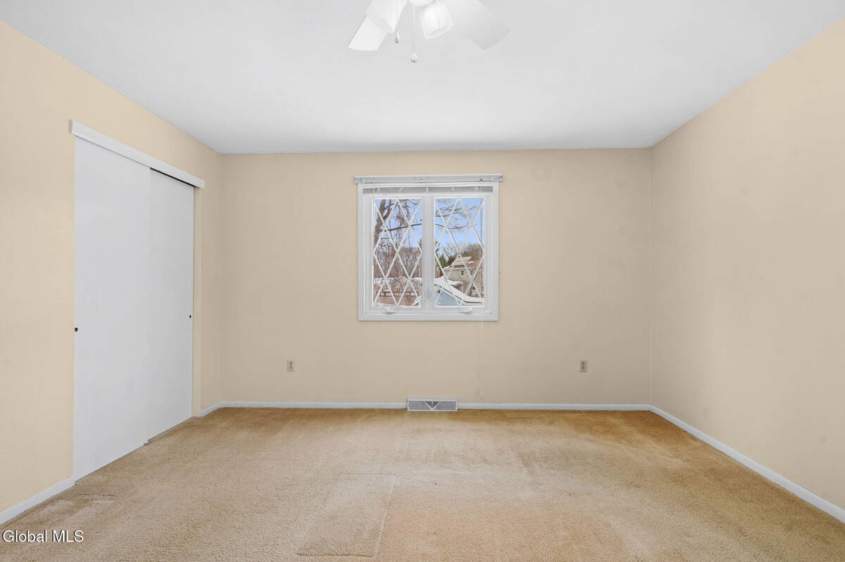 #20 photo, 1041 Gates Drive, Schenectady , NY 12306