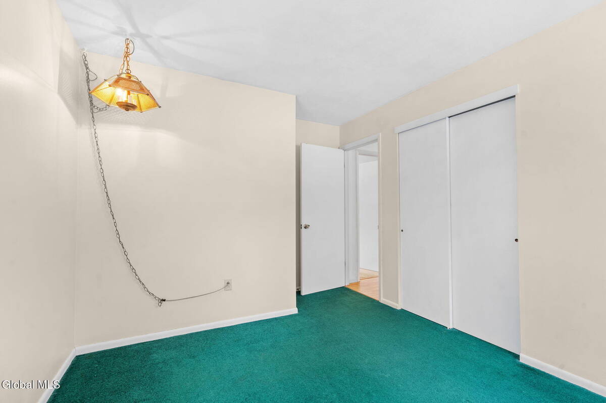 #21 photo, 1041 Gates Drive, Schenectady , NY 12306