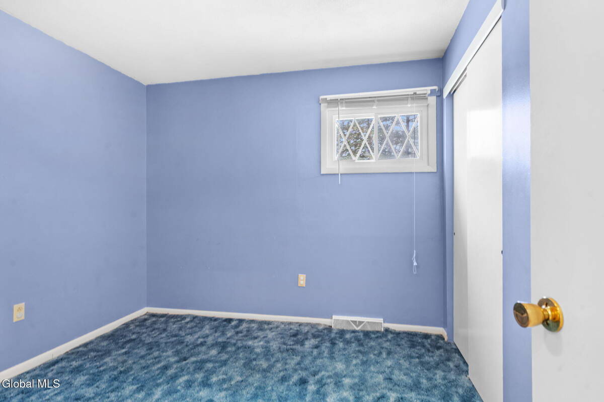 #24 photo, 1041 Gates Drive, Schenectady , NY 12306