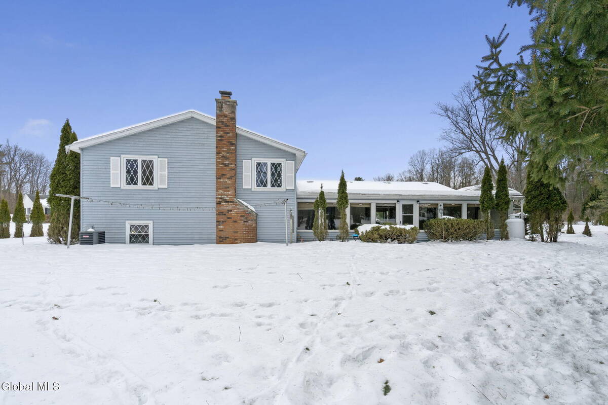 #42 photo, 1041 Gates Drive, Schenectady , NY 12306