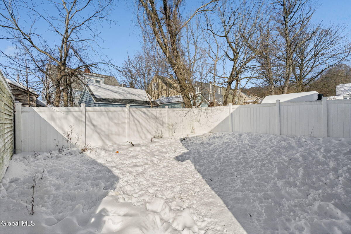 #25 photo, 10 Jesse Court, Troy , NY 12180