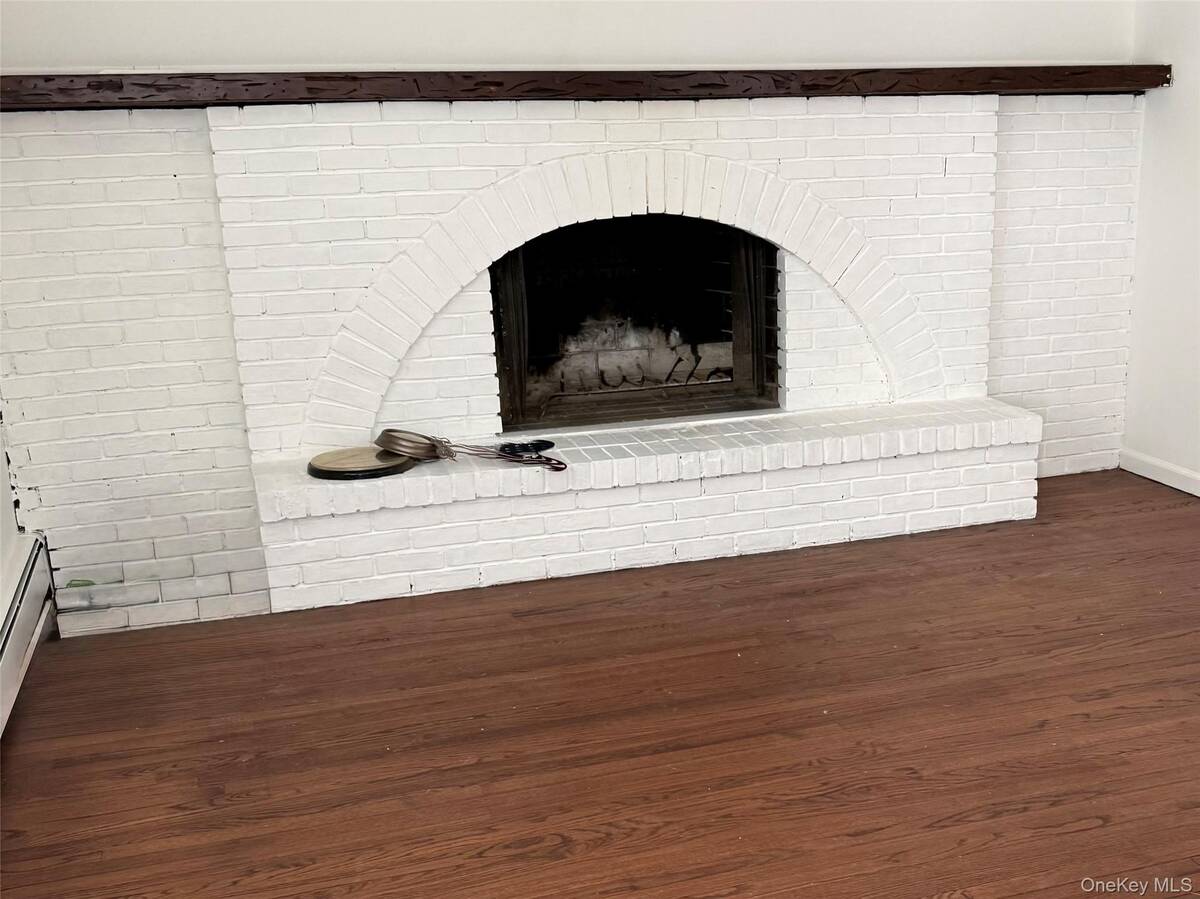 #1 photo, 11 Richmond Boulevard, Centereach , NY 11720