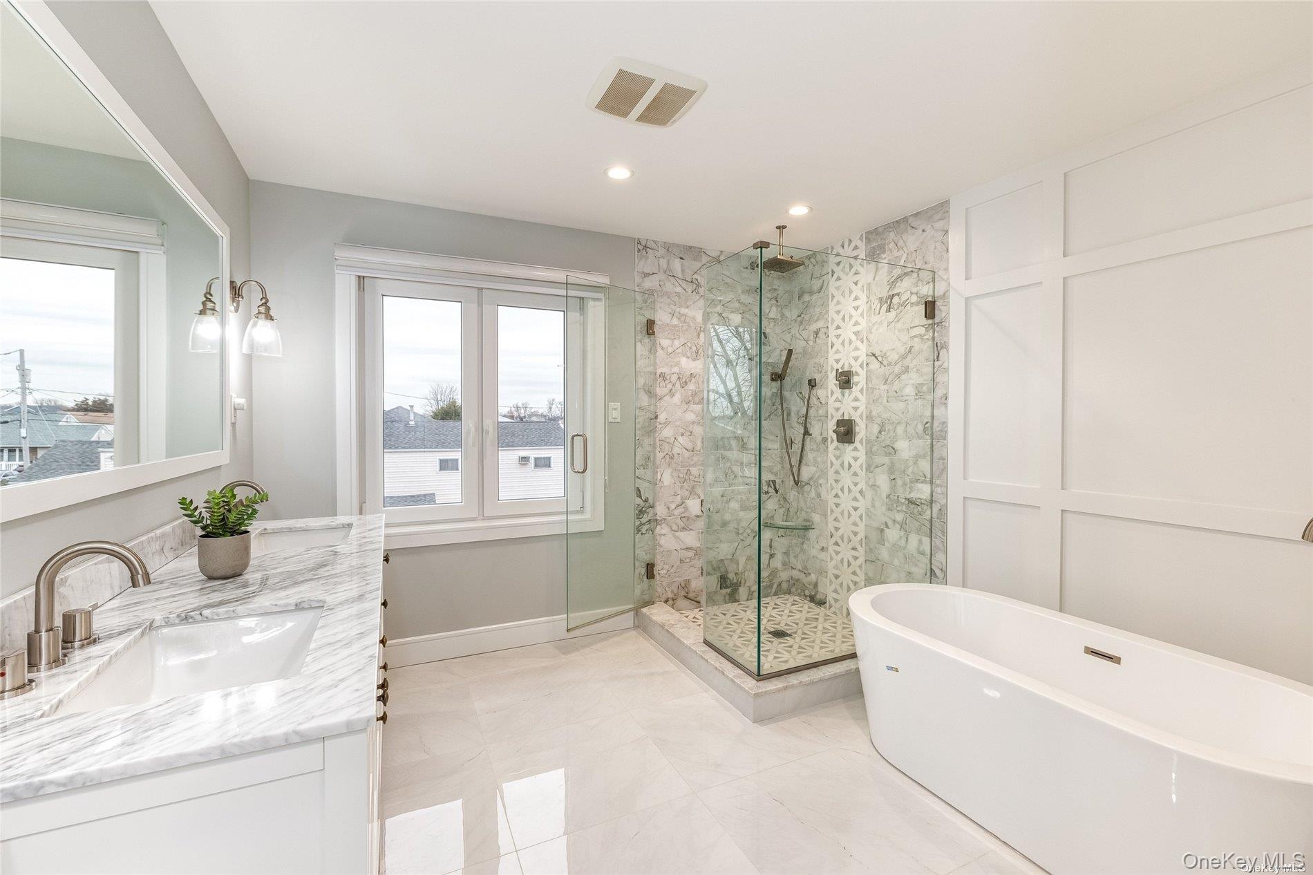 #15 photo, 72 W Marine Avenue, Lindenhurst , NY 11757