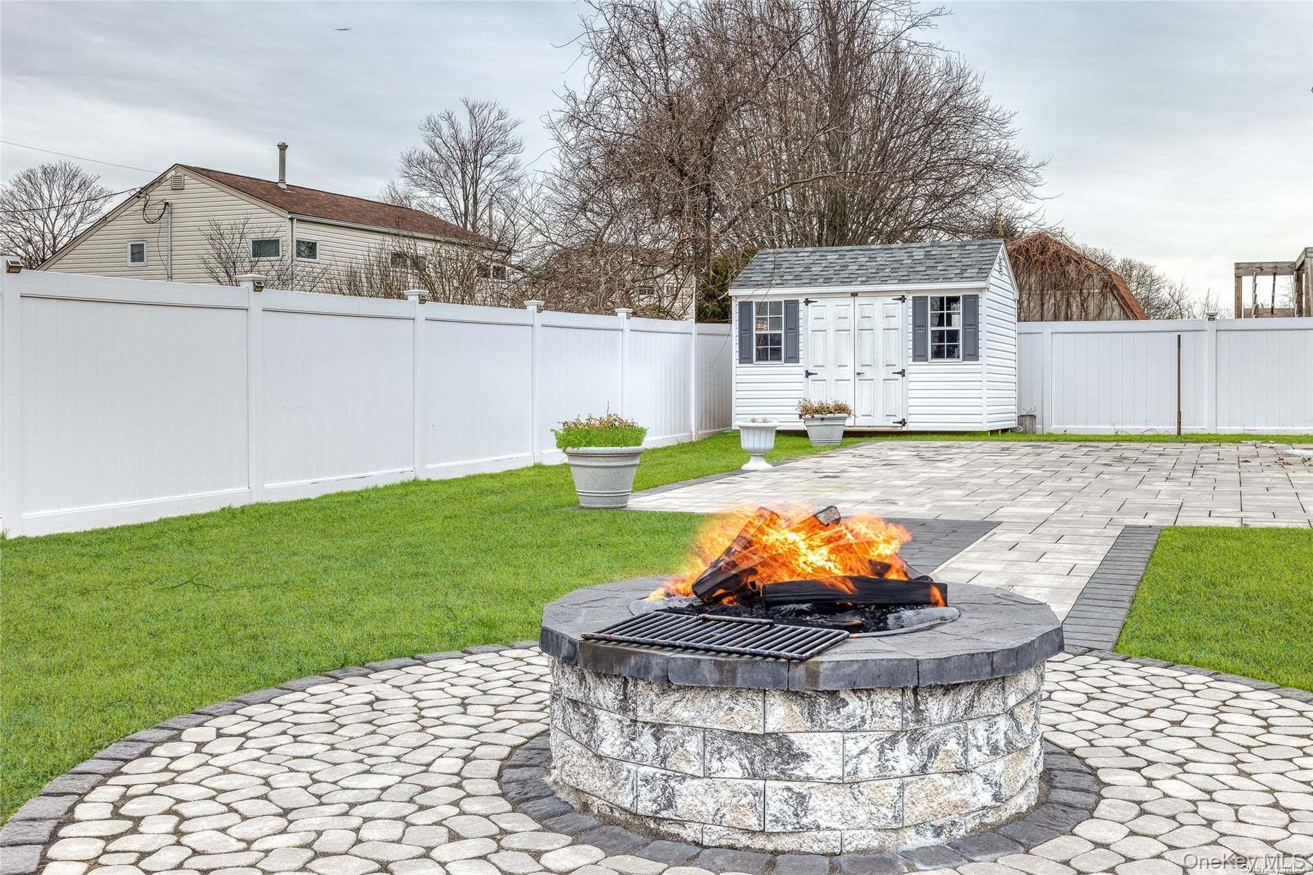 #3 photo, 72 W Marine Avenue, Lindenhurst , NY 11757