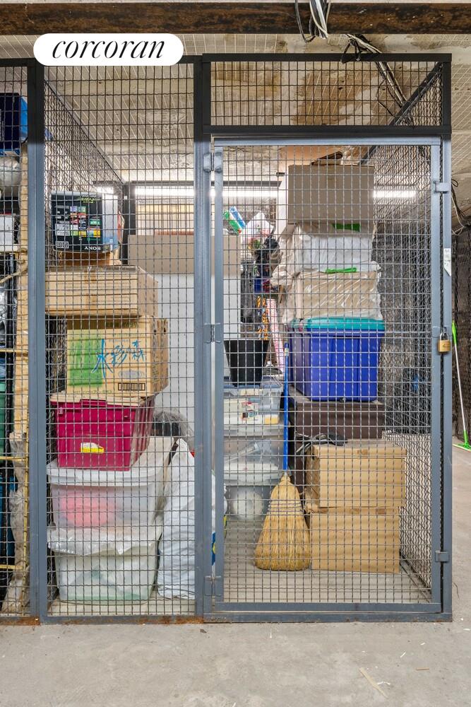 #16 photo, 179 OCEAN Parkway, ब्रुकलीन Kensington , NY 11218