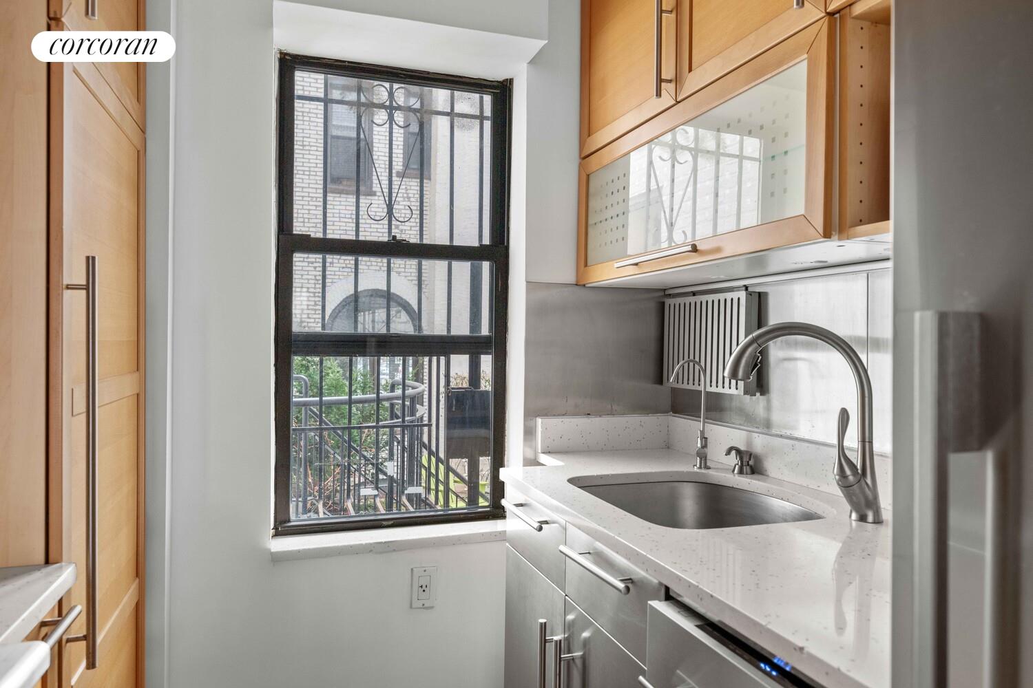 #8 photo, 179 OCEAN Parkway, Kensington , NY 11218