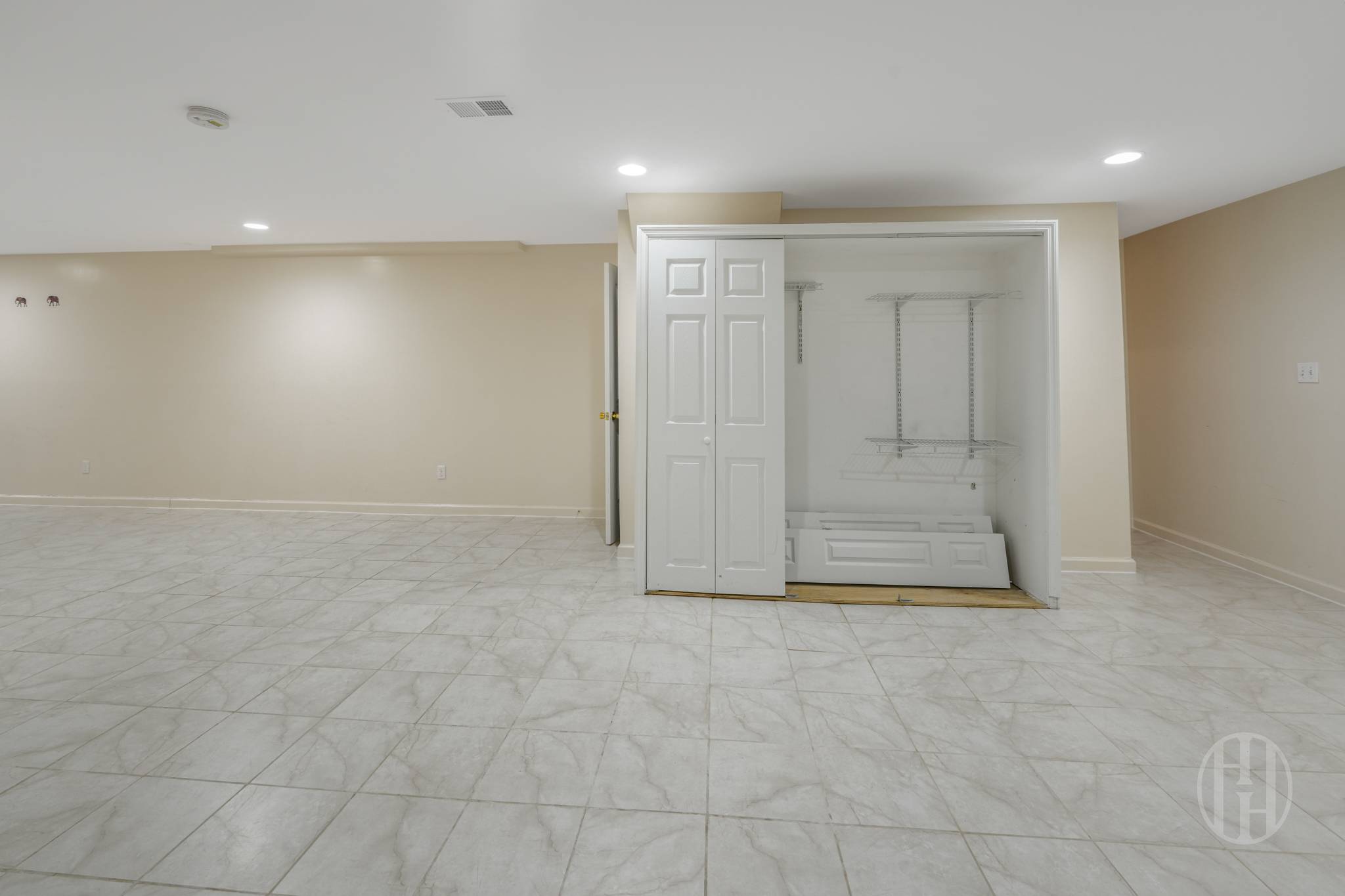 #19 photo, 88-10 70th Road, Forest Hills , NY 11375