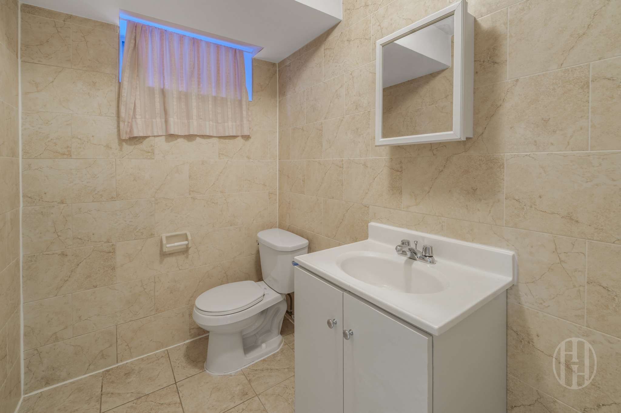 #20 photo, 88-10 70th Road, Forest Hills , NY 11375