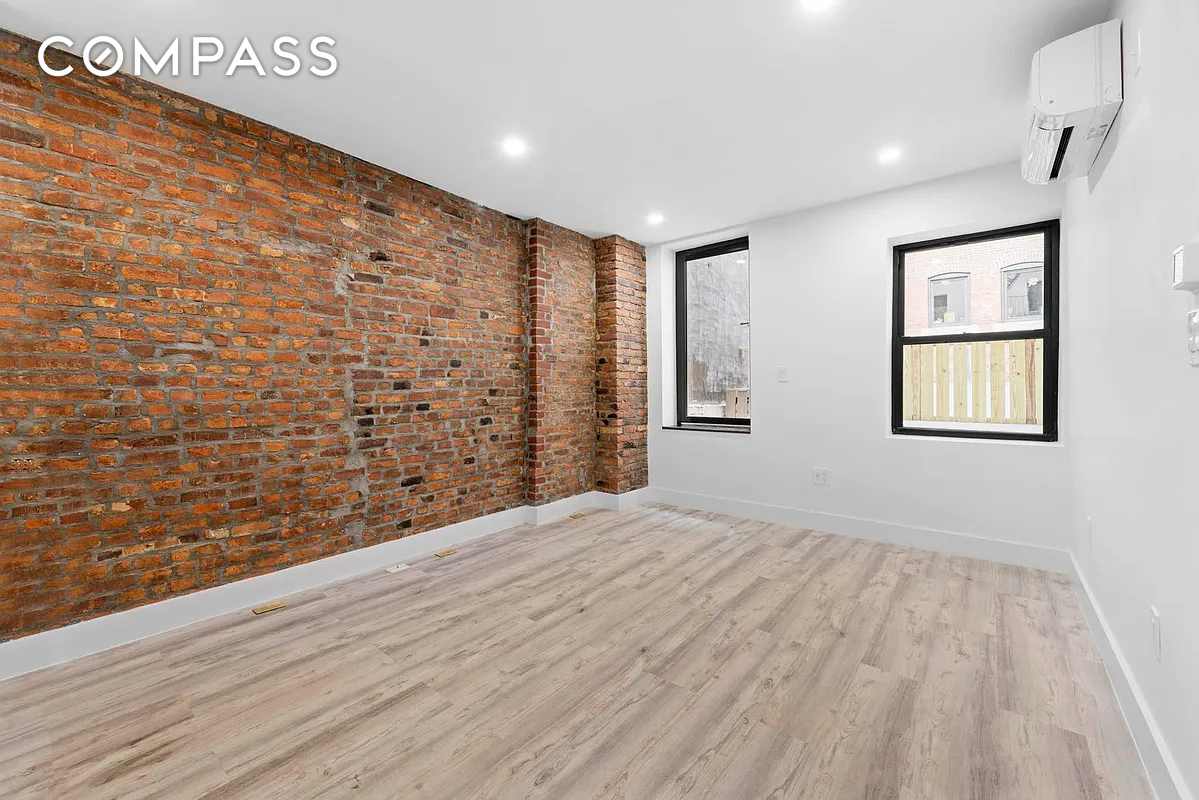 #4 photo, 555 2nd Avenue, Kips Bay , NY 10016