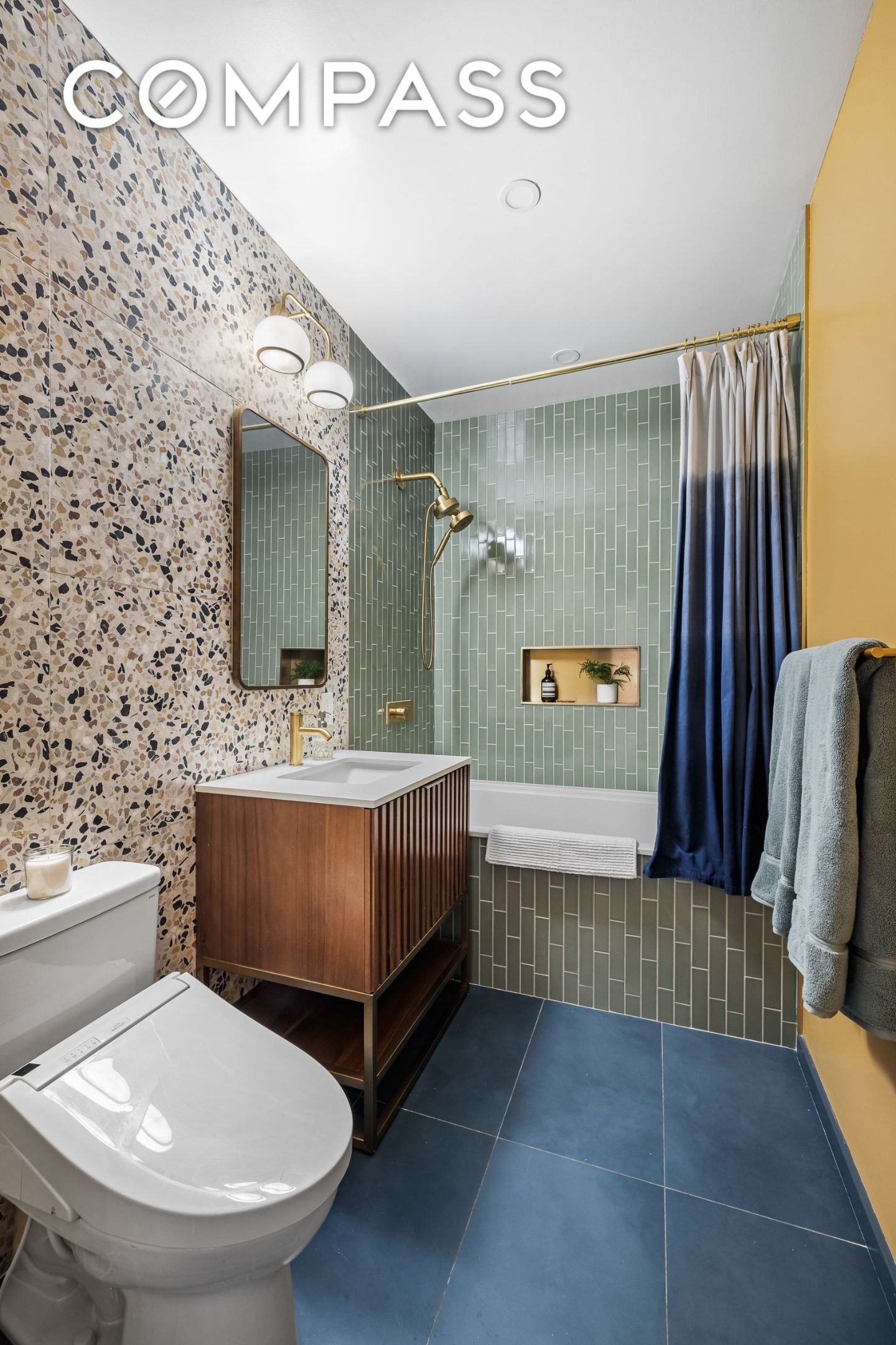 #13 photo, 365 Bridge Street, Downtown Brooklyn , NY 11201