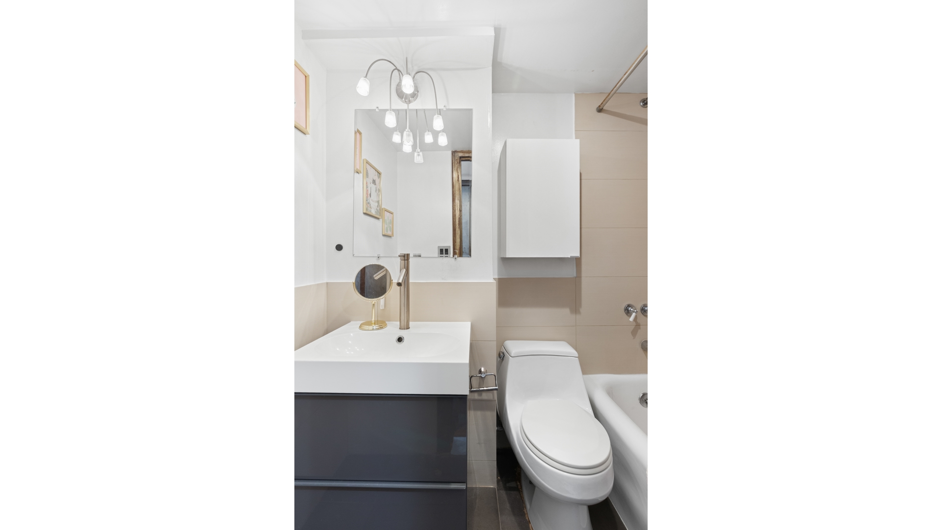 #11 photo, 320 E 42ND Street, Murray Hill , NY 10017