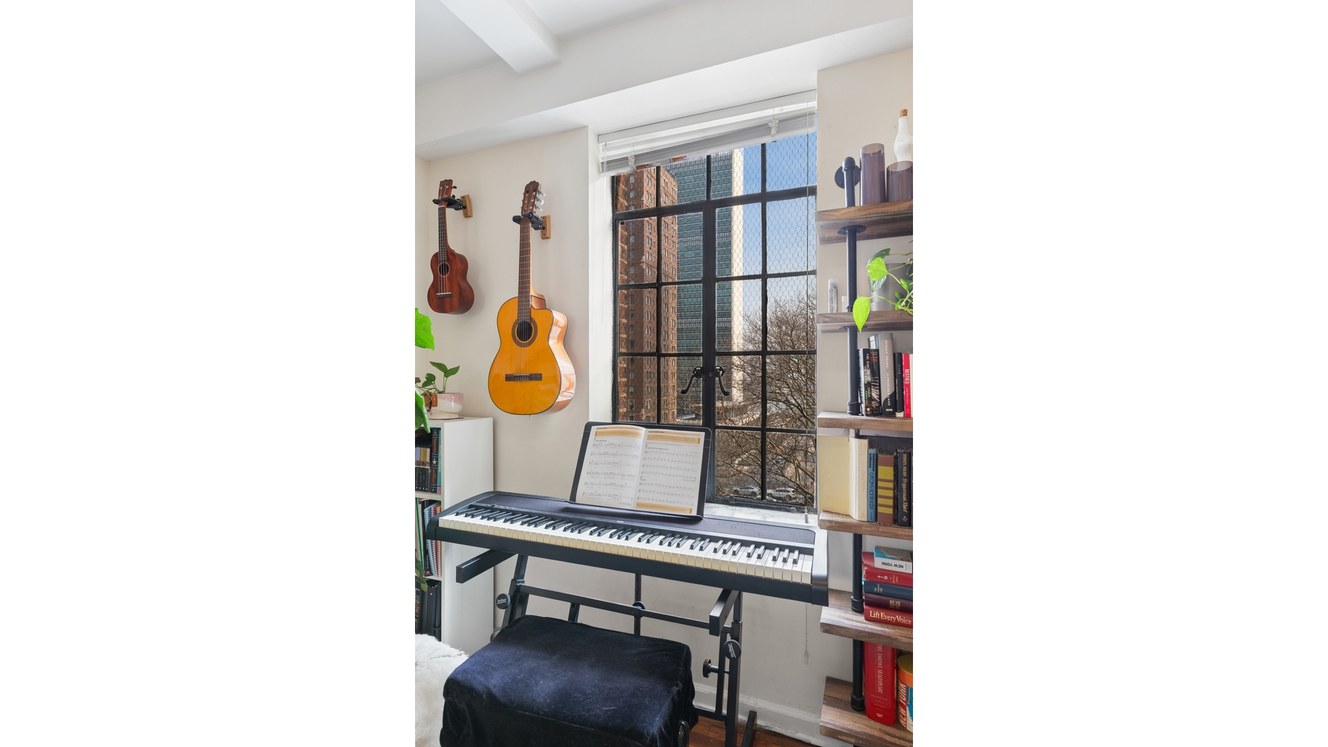 #7 photo, 320 E 42ND Street, Murray Hill , NY 10017