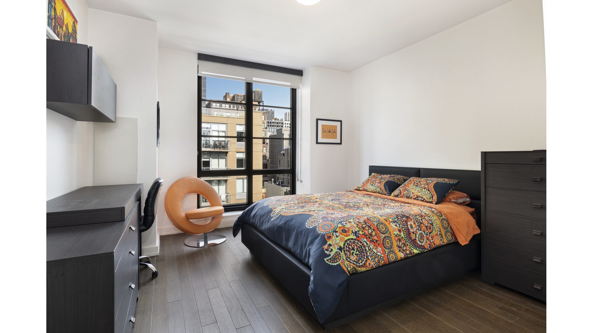 #10 photo, 261 W 25TH Street, Chelsea , NY 10001