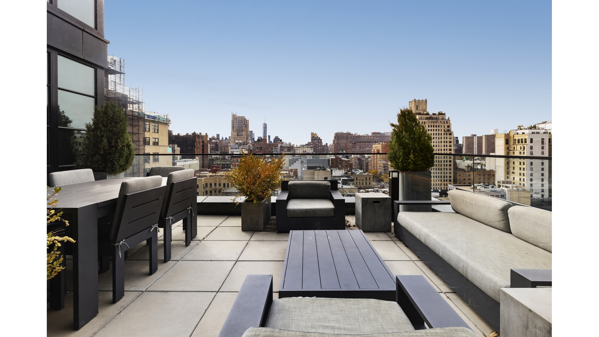 #13 photo, 261 W 25TH Street, Chelsea , NY 10001