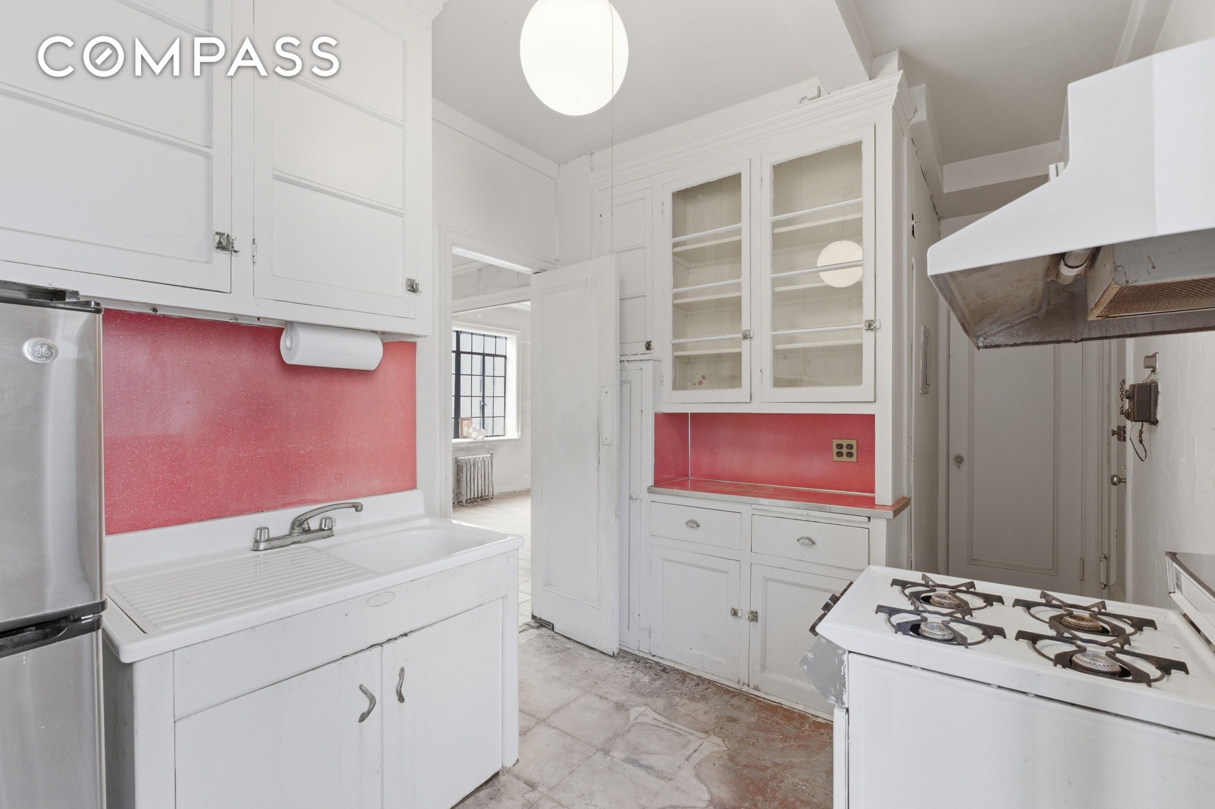 #7 photo, 210 W 78th Street, Upper West Side , NY 10024