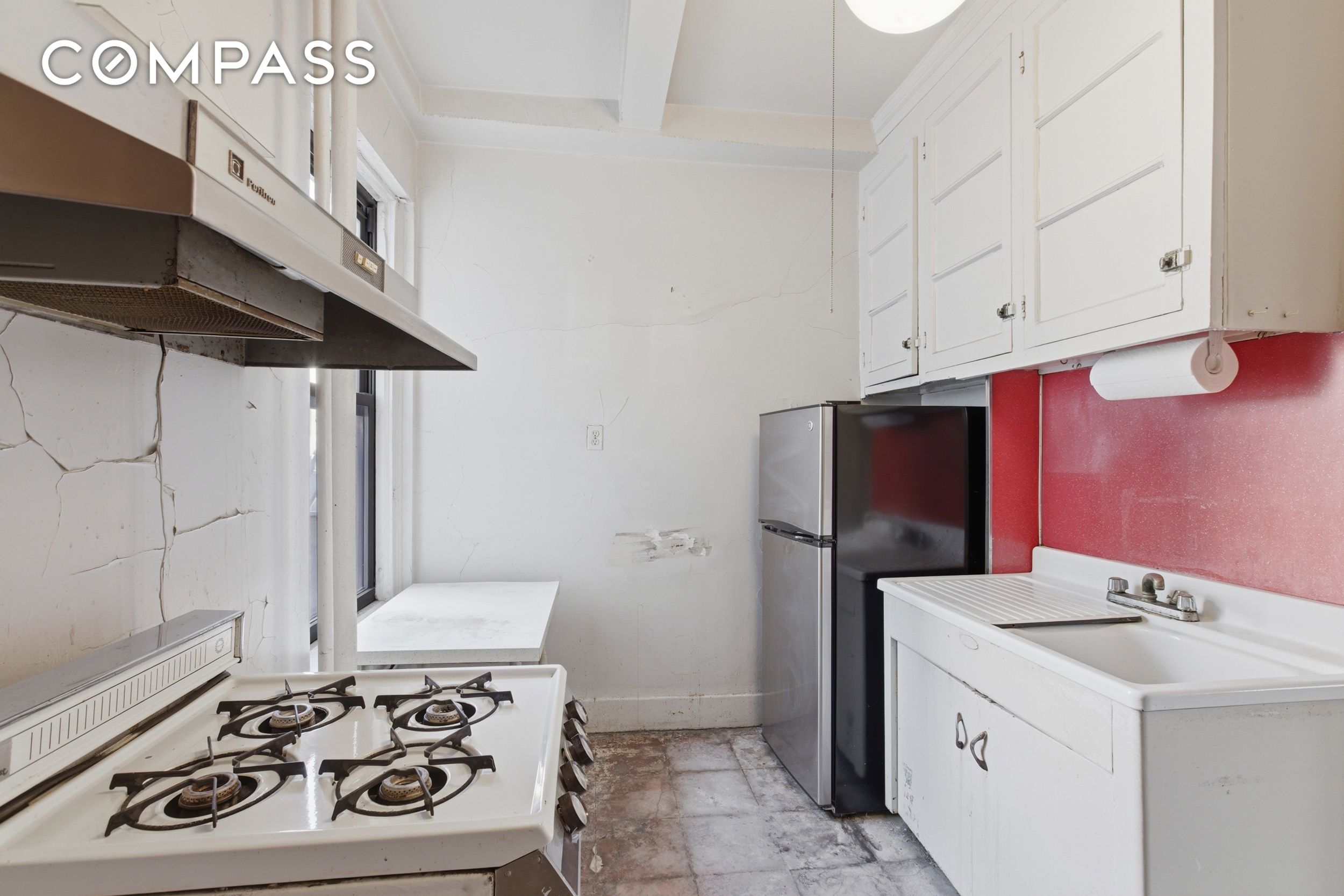 #9 photo, 210 W 78th Street, Upper West Side , NY 10024