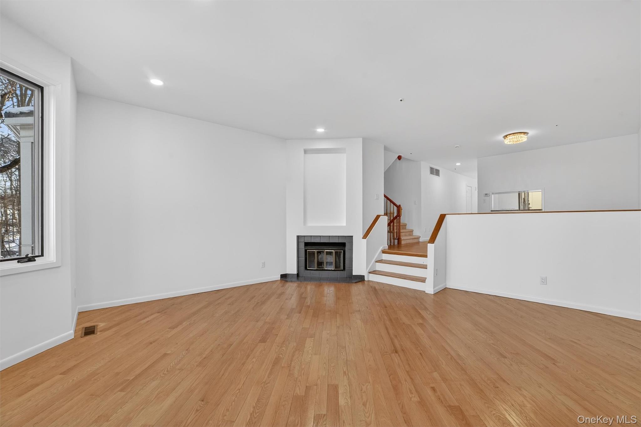 #12 photo, 57 Boulder Ridge Road, Scarsdale , NY 10583