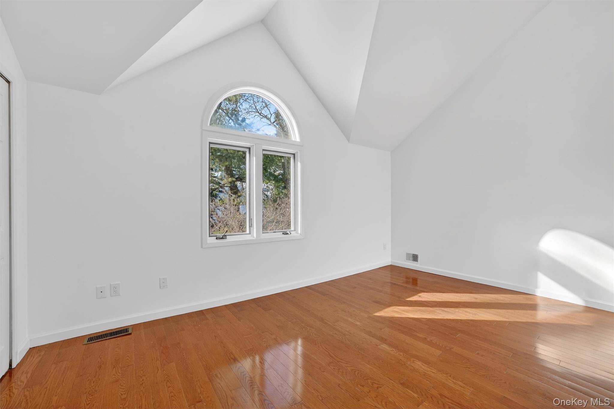 #18 photo, 57 Boulder Ridge Road, Scarsdale , NY 10583