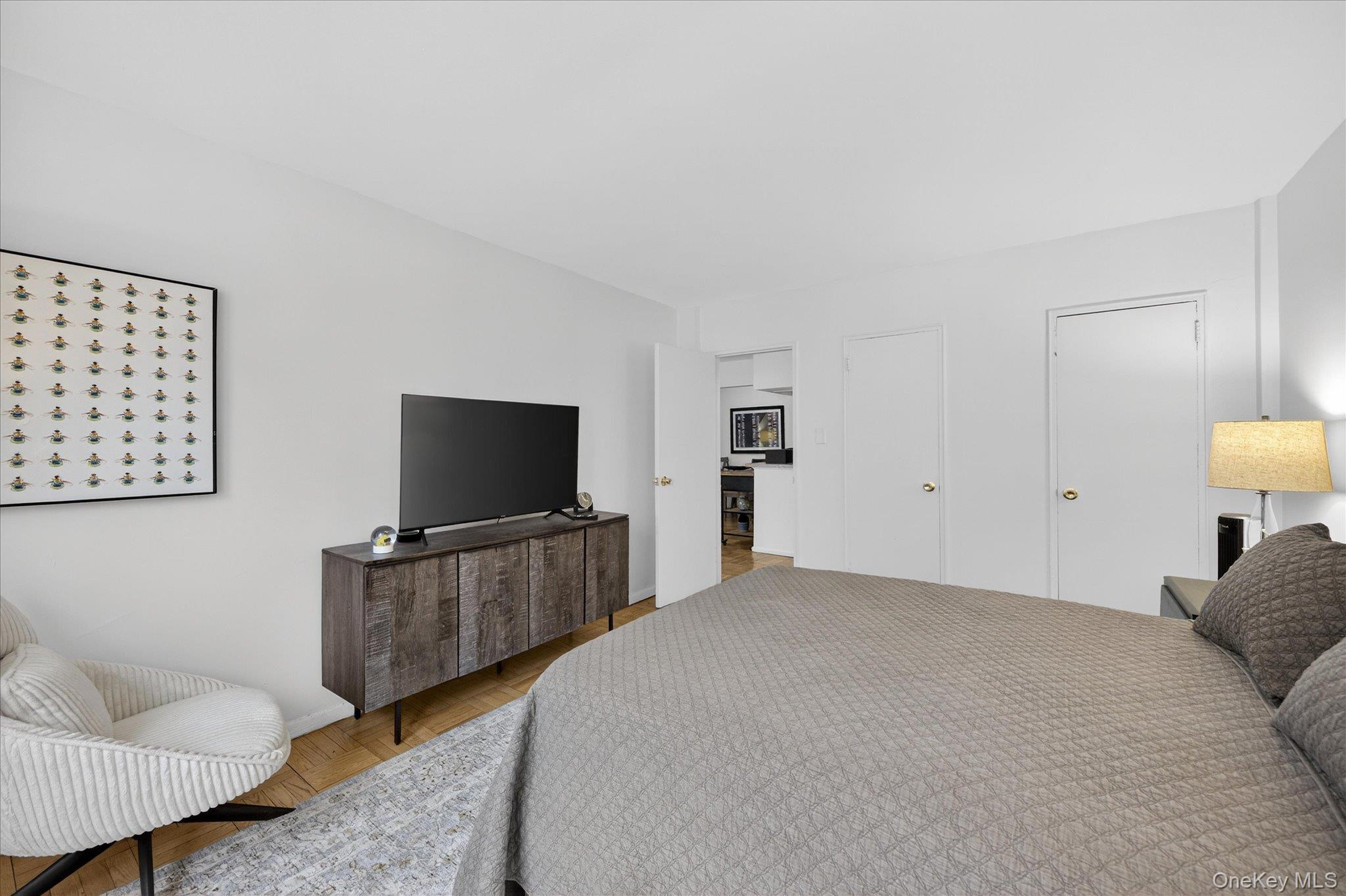 #13 photo, 6535 Broadway, 布朗士 Bronx , NY 10471