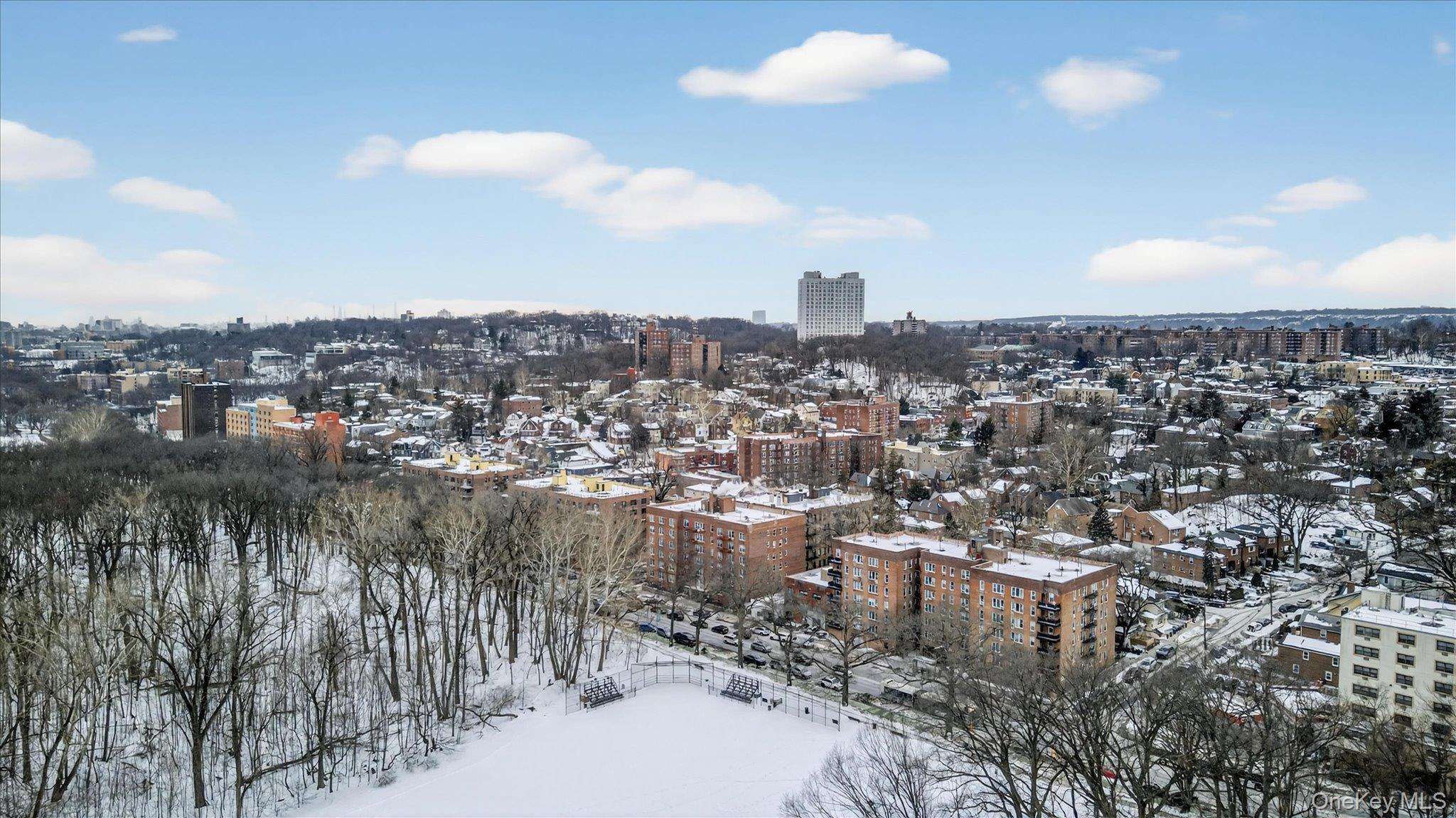 #18 photo, 6535 Broadway, 布朗士 Bronx , NY 10471