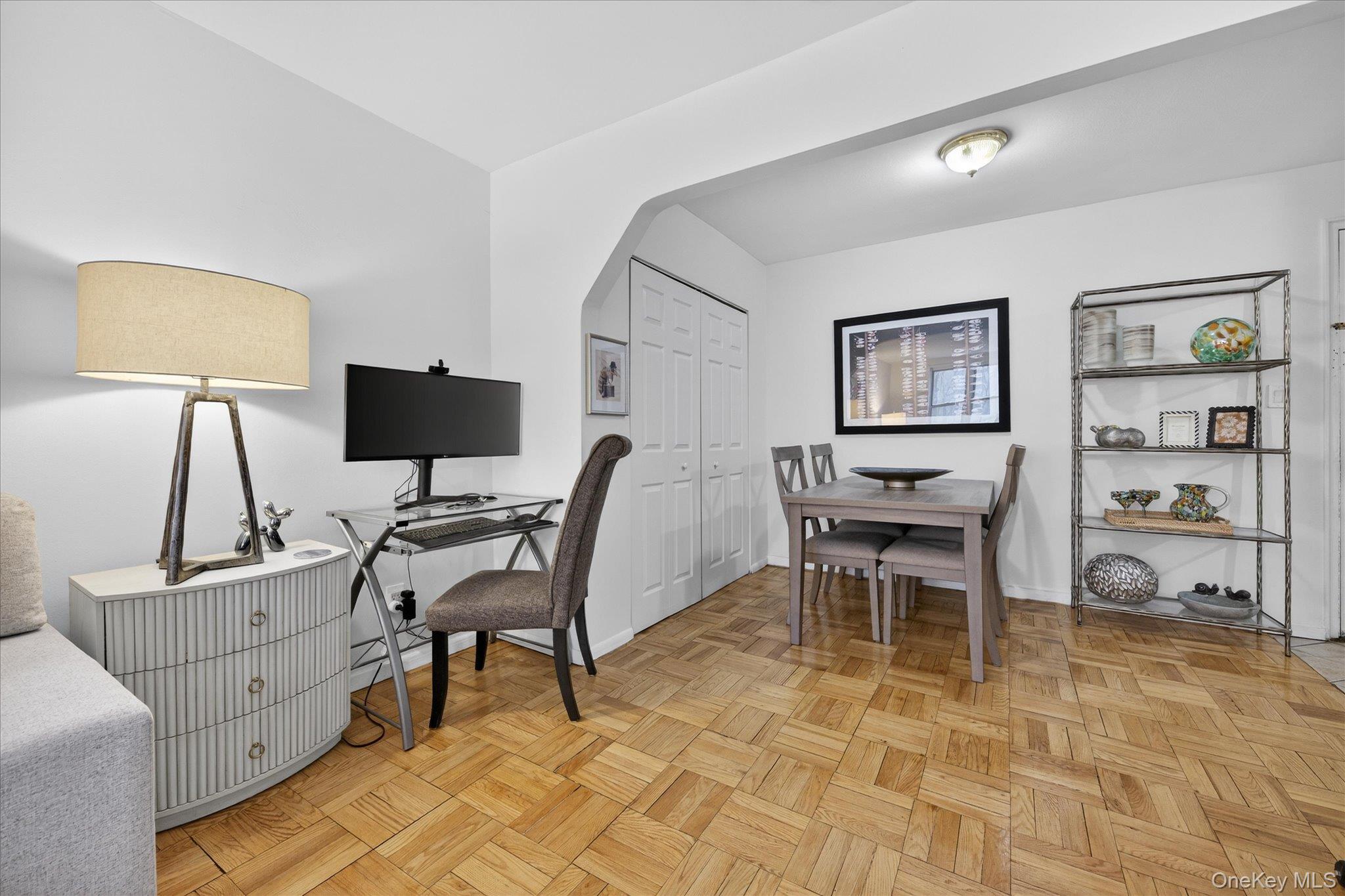 #4 photo, 6535 Broadway, 布朗士 Bronx , NY 10471