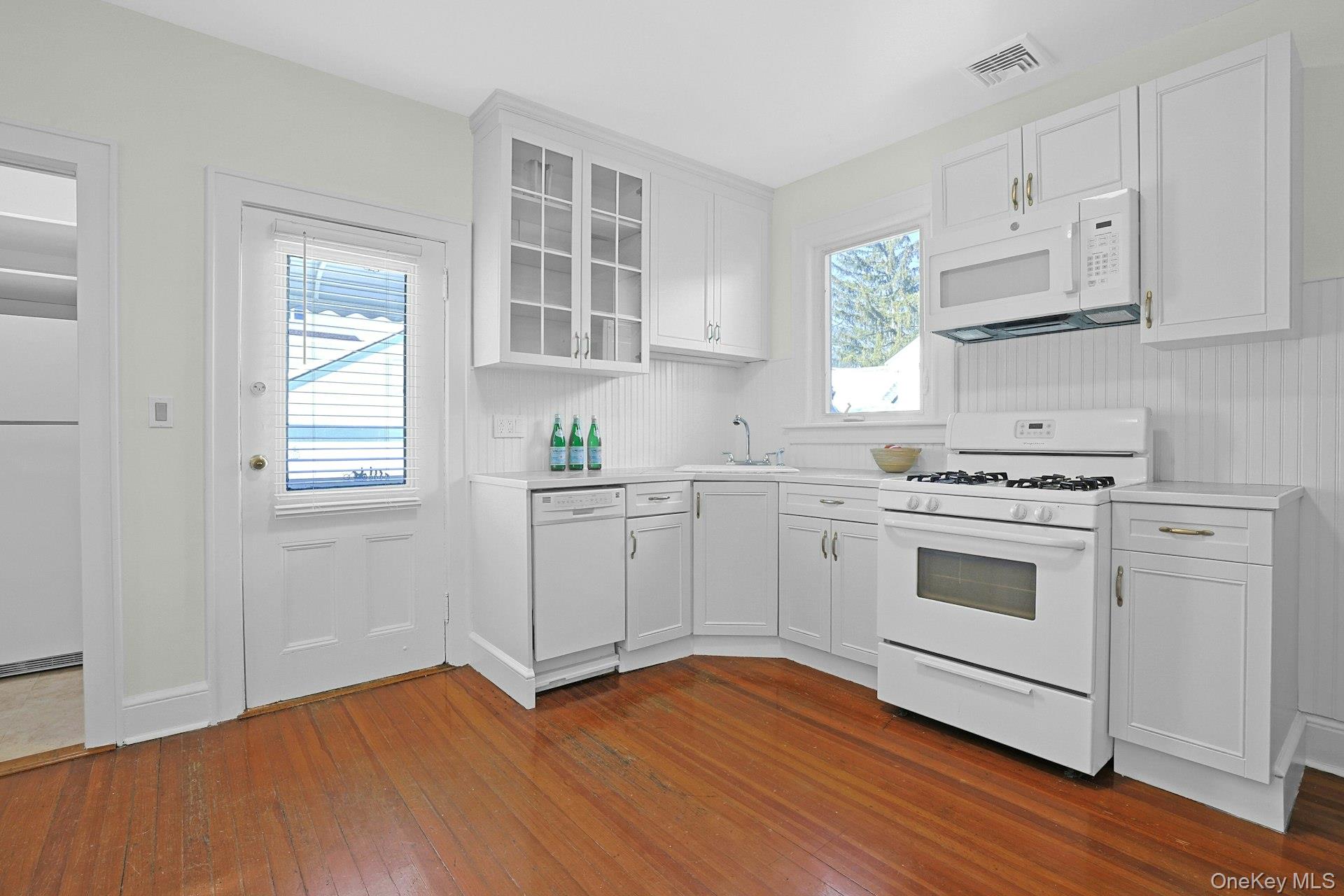 #14 photo, 431 Fourth Avenue, Pelham , NY 10803