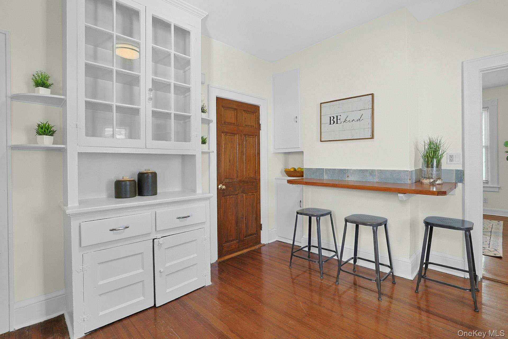 #16 photo, 431 Fourth Avenue, Pelham , NY 10803