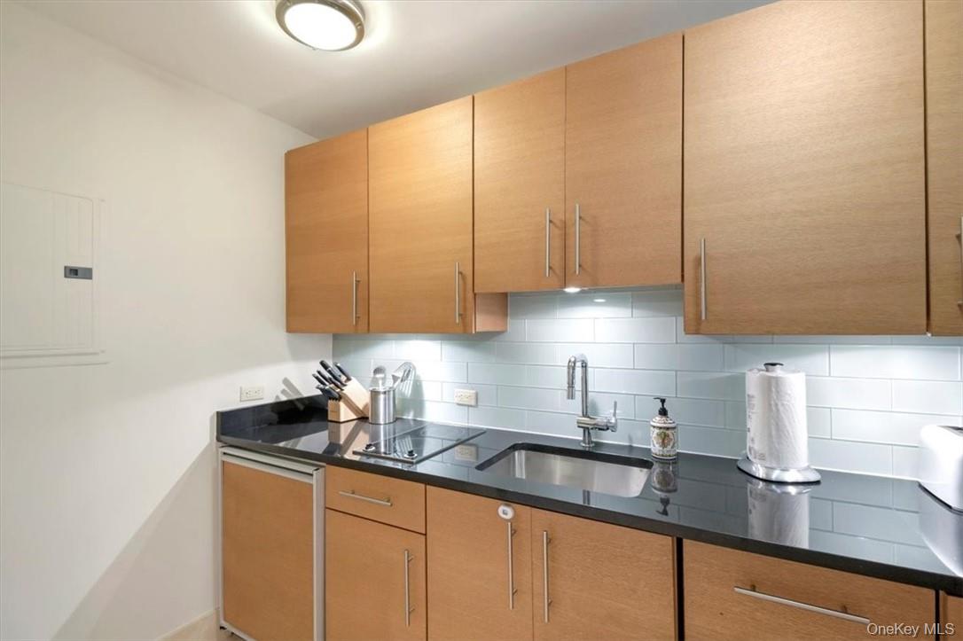 #3 photo, 1 Renaissance Square, White Plains , NY 10601