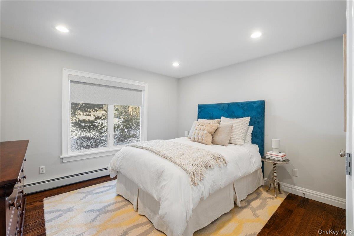 #16 photo, 9 Thomas Lane, Scarsdale , NY 10583