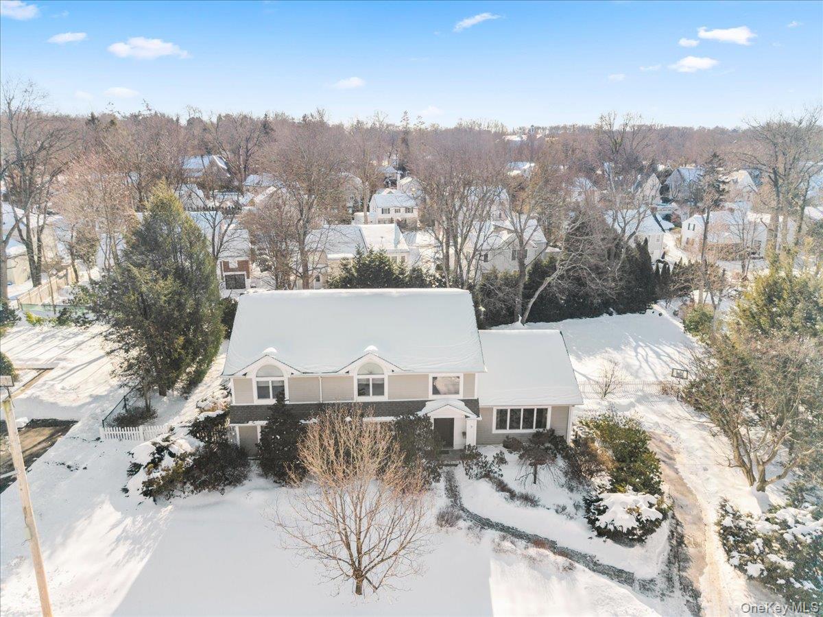 #2 photo, 9 Thomas Lane, Scarsdale , NY 10583