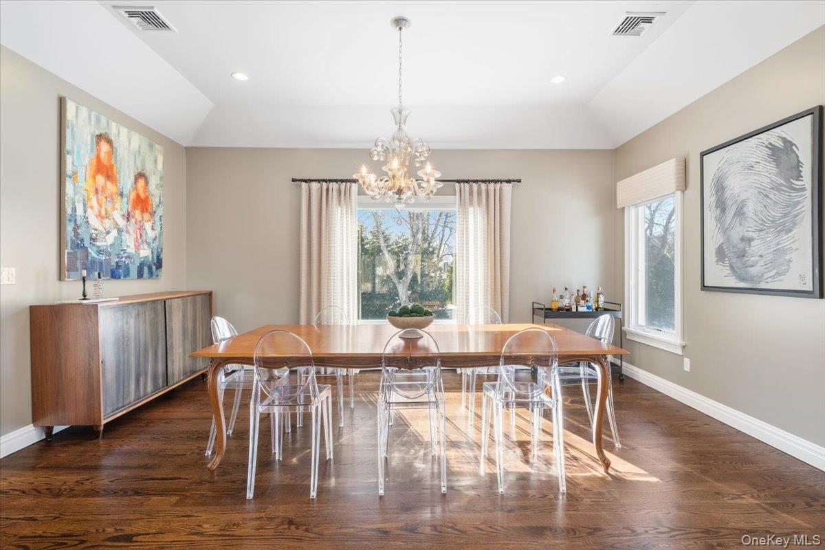 #6 photo, 9 Thomas Lane, Scarsdale , NY 10583