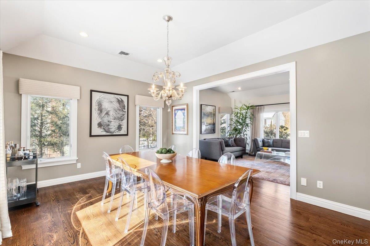 #7 photo, 9 Thomas Lane, Scarsdale , NY 10583