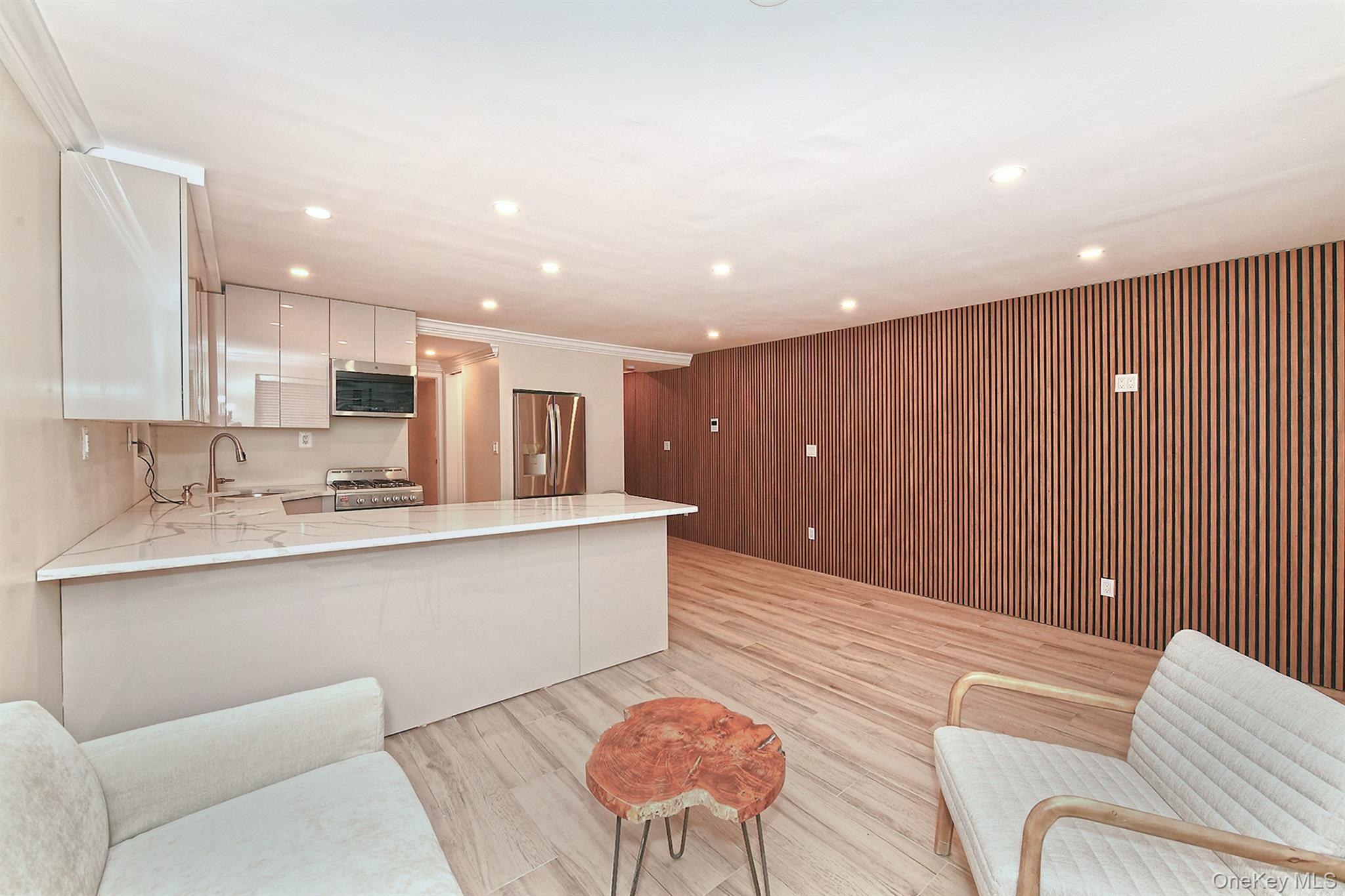 #12 photo, 80 Lincoln Avenue, Rockville Centre , NY 11750