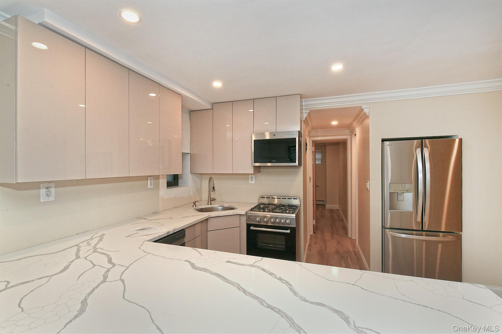 #15 photo, 80 Lincoln Avenue, Rockville Centre , NY 11750