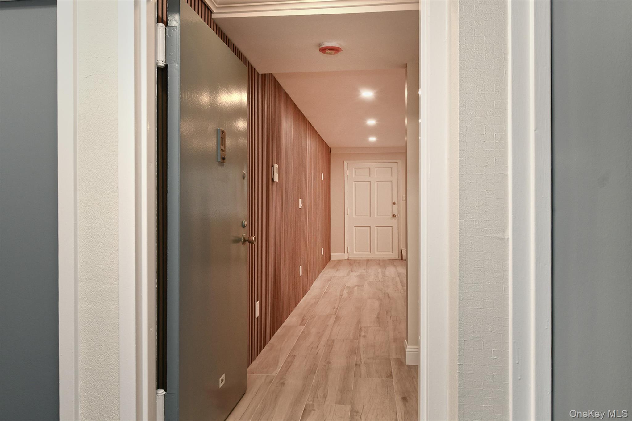 #17 photo, 80 Lincoln Avenue, Rockville Centre , NY 11750