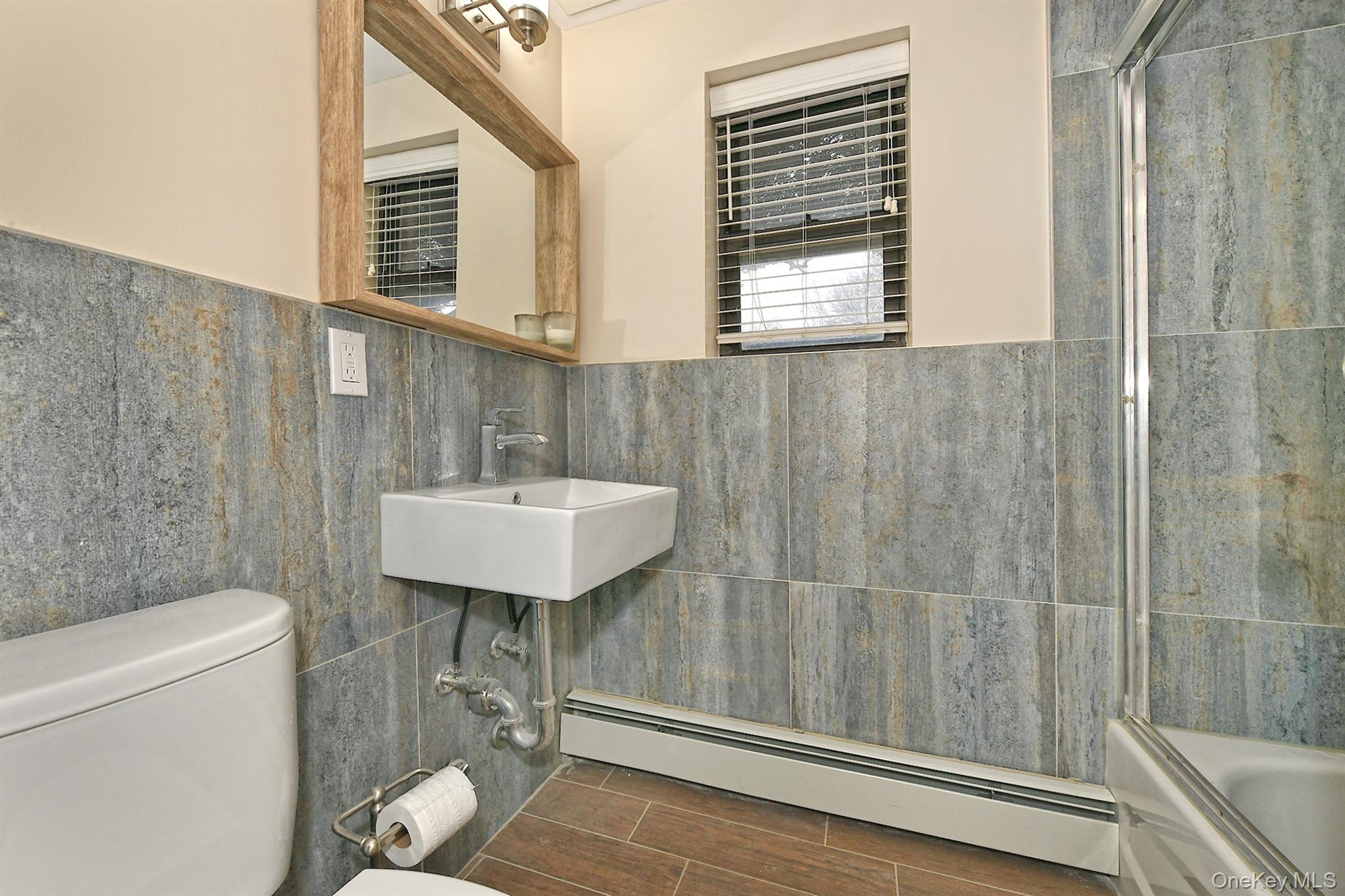 #19 photo, 80 Lincoln Avenue, Rockville Centre , NY 11750