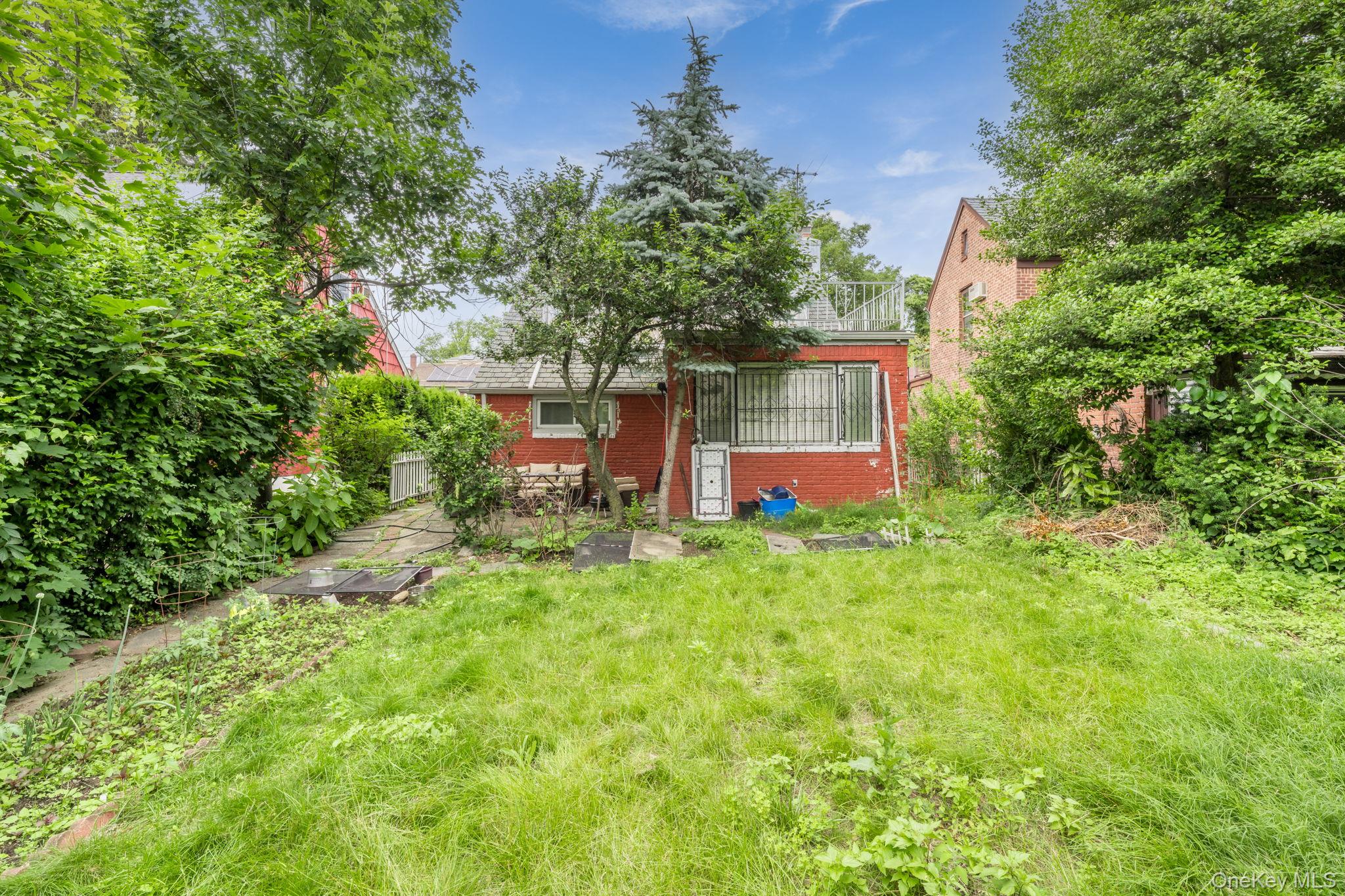 #2 photo, 85-24 Eton Street, Jamaica Estates , NY 11432