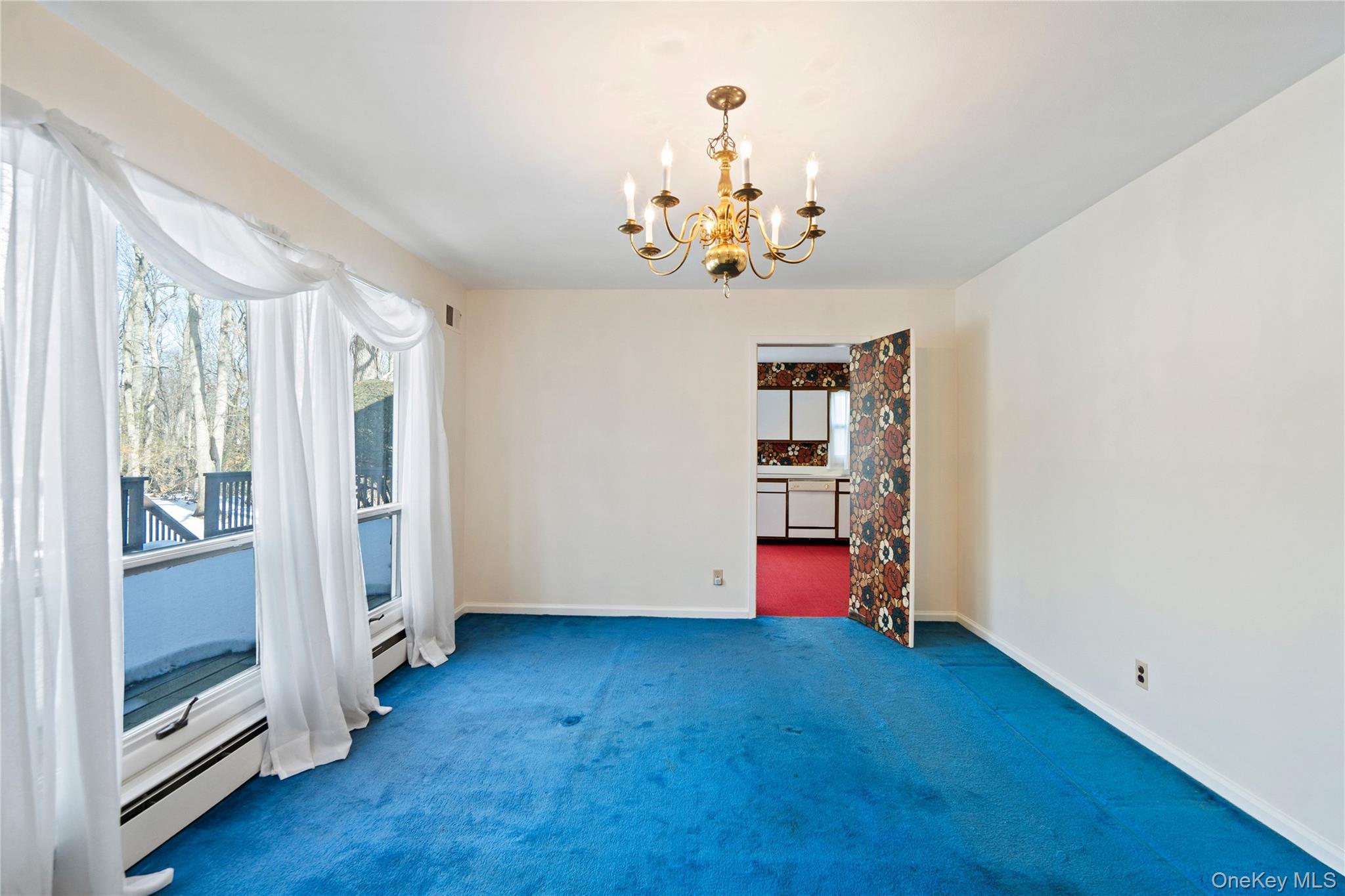 #11 photo, 15 Springwood Path, Laurel Hollow , NY 11791