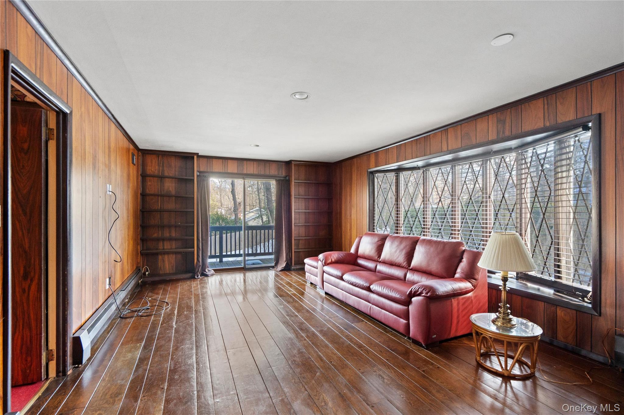 #16 photo, 15 Springwood Path, Laurel Hollow , NY 11791