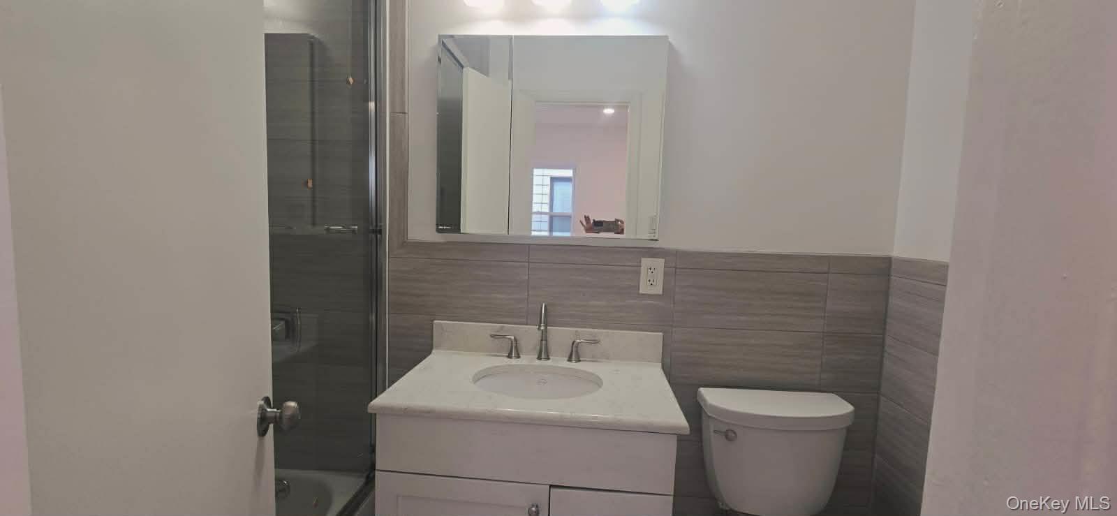 #17 photo, 78-29 68th Avenue, Middle Village , NY 11379