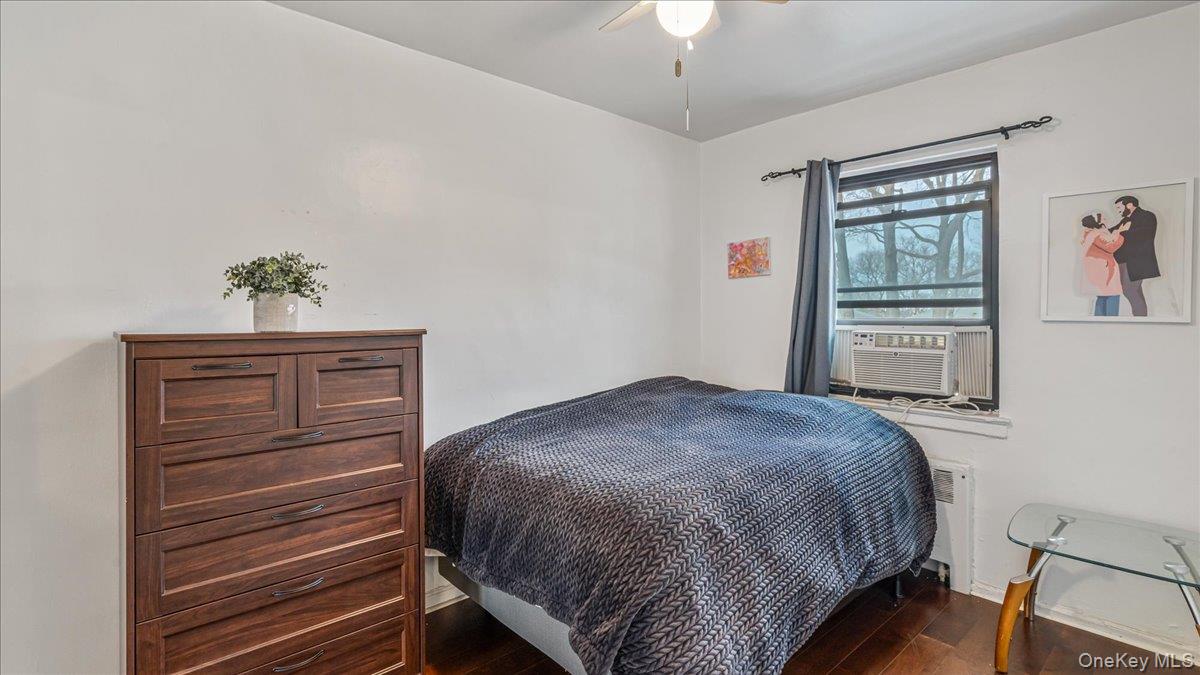 #11 photo, 73-14 Springfield Boulevard, كوينز Bayside , NY 11364