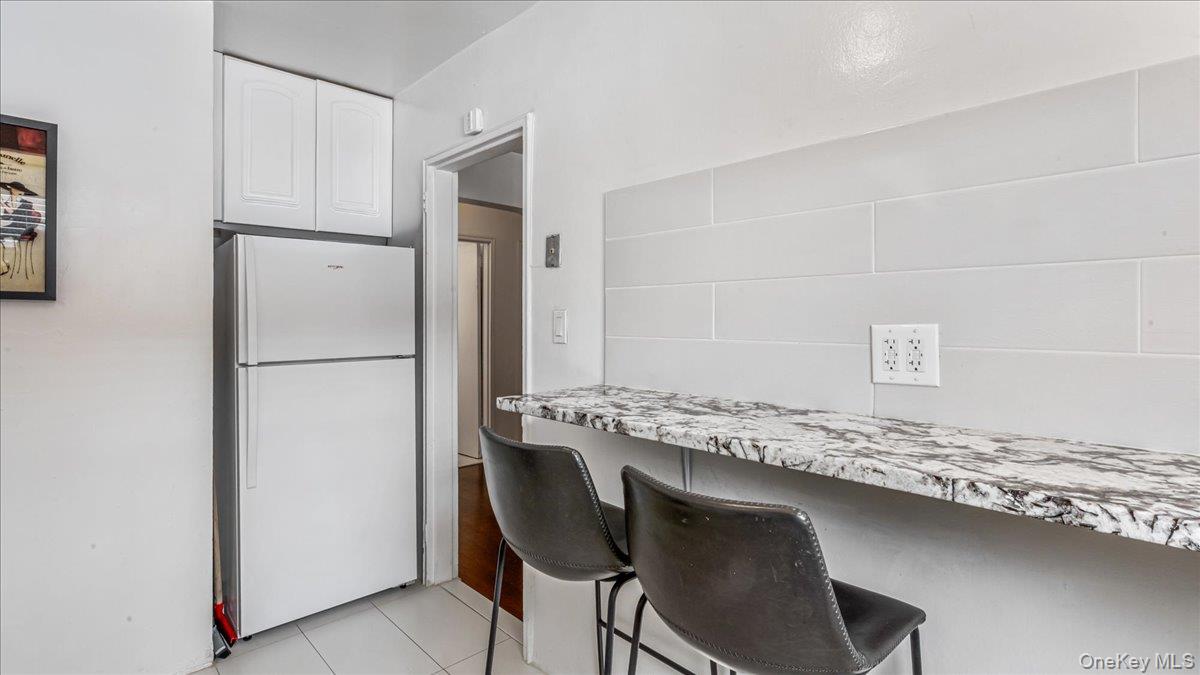 #9 photo, 73-14 Springfield Boulevard, كوينز Bayside , NY 11364