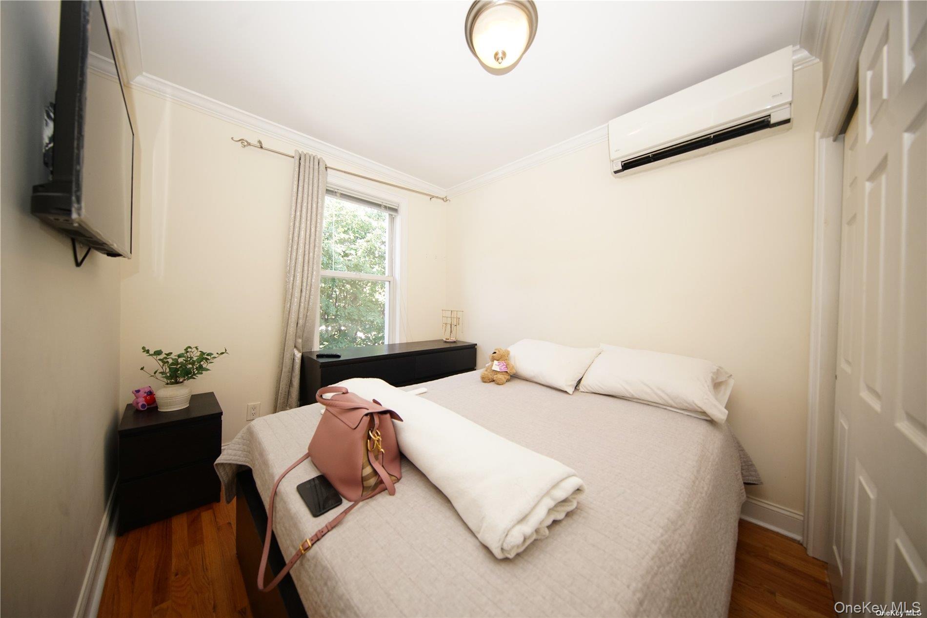 #6 photo, 18-43 124th Street, College Point , NY 11356