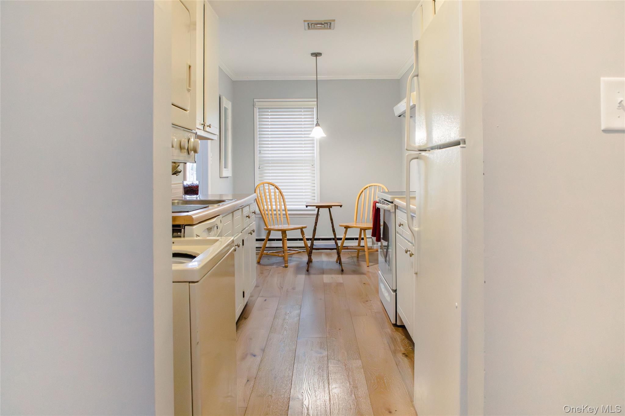 #7 photo, 1205 Gotham Drive, Saint James , NY 11780