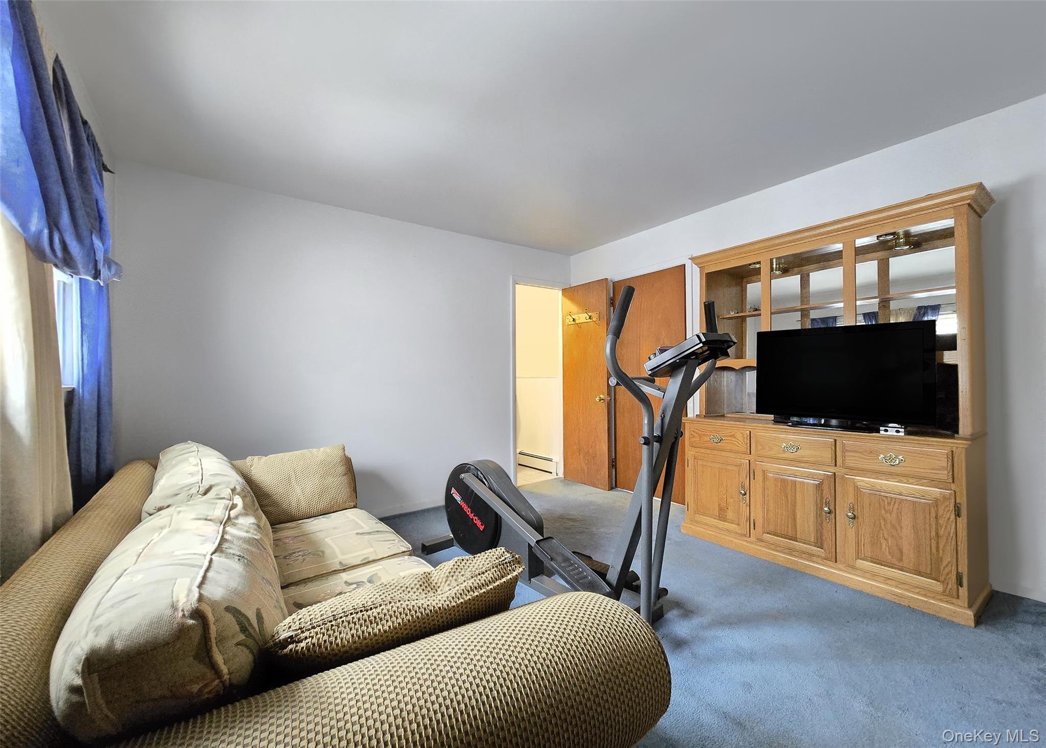 #10 photo, 143 Hawthorne Street, 东长岛 Mastic , NY 11950